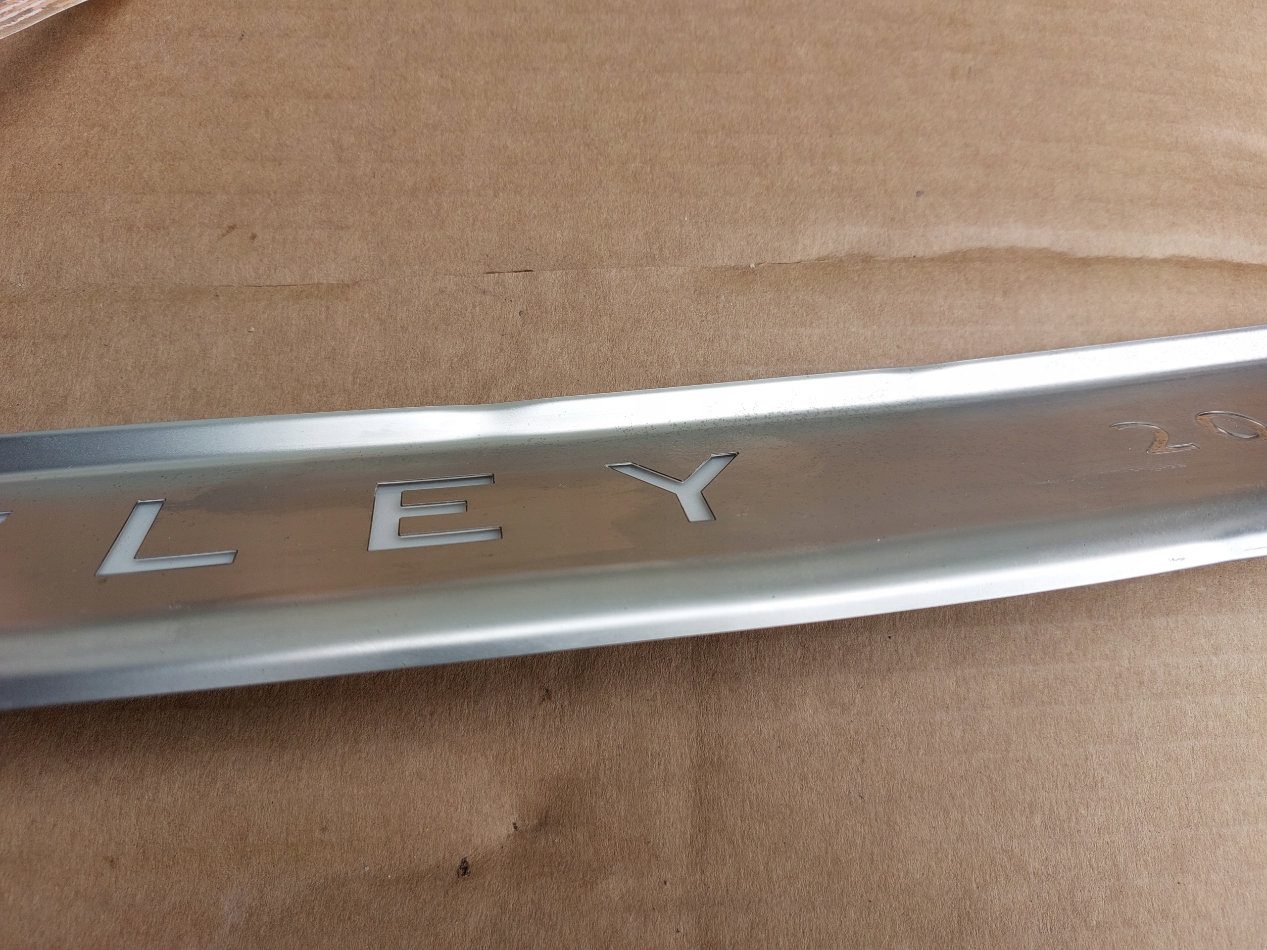 mouldings threshold PODSWIETLANE CONTINENTAL GT 19r