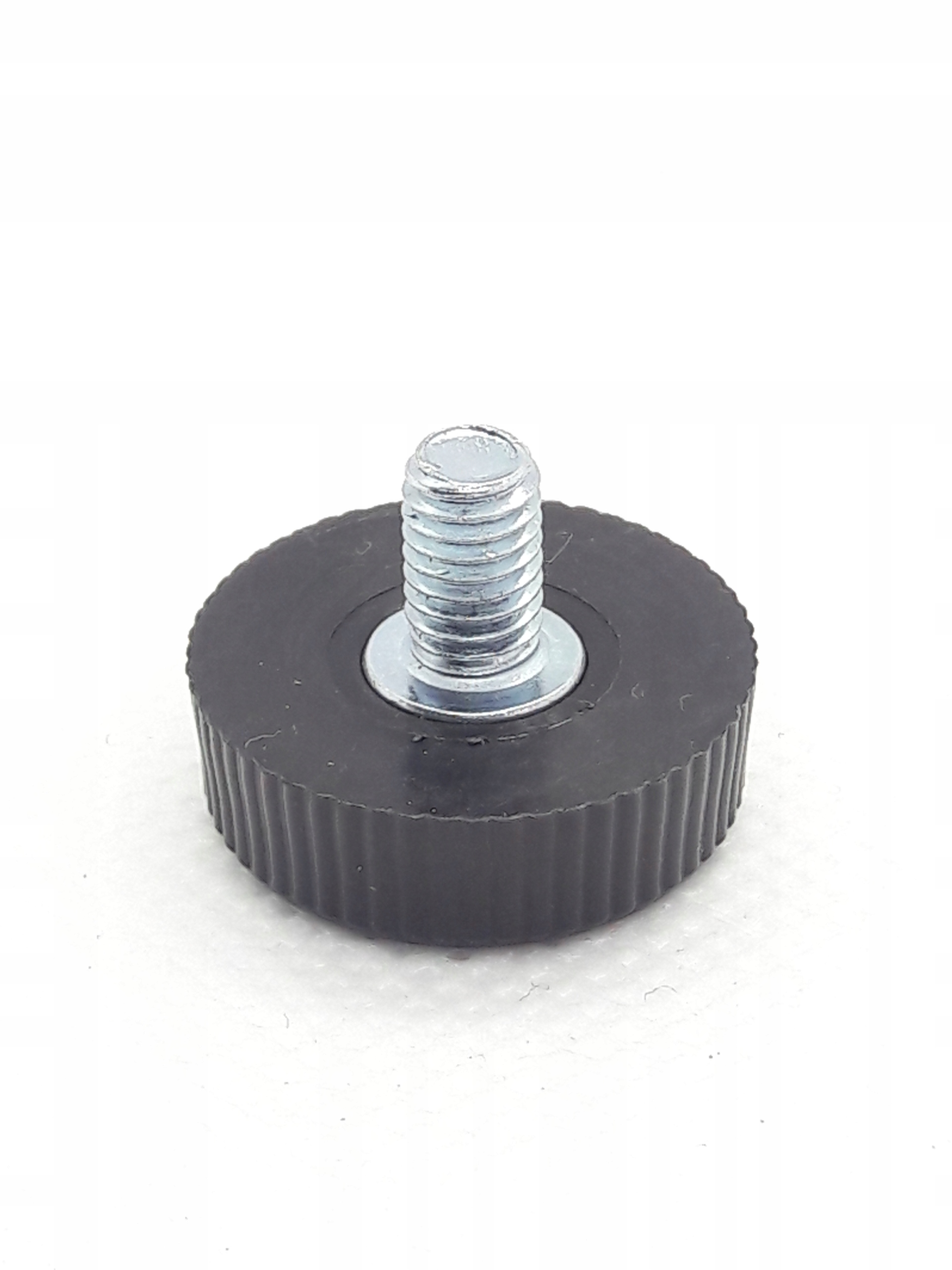 100 Ks Nastavitelná Nožka FI25 M6x10 mm