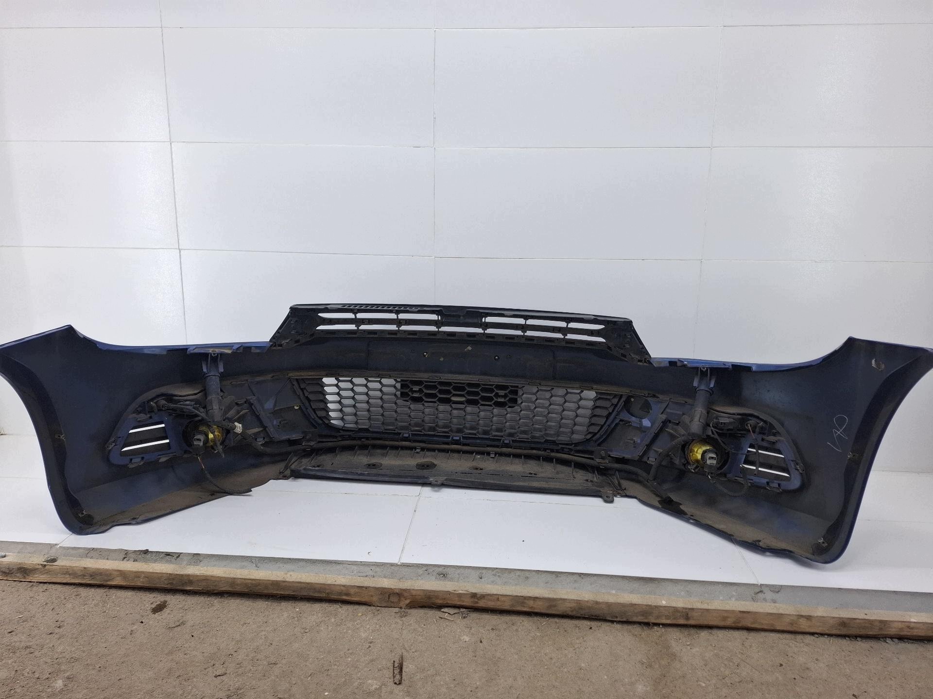 nárazník předek Volkswagen Scirocco 3 2009 1K8807221C