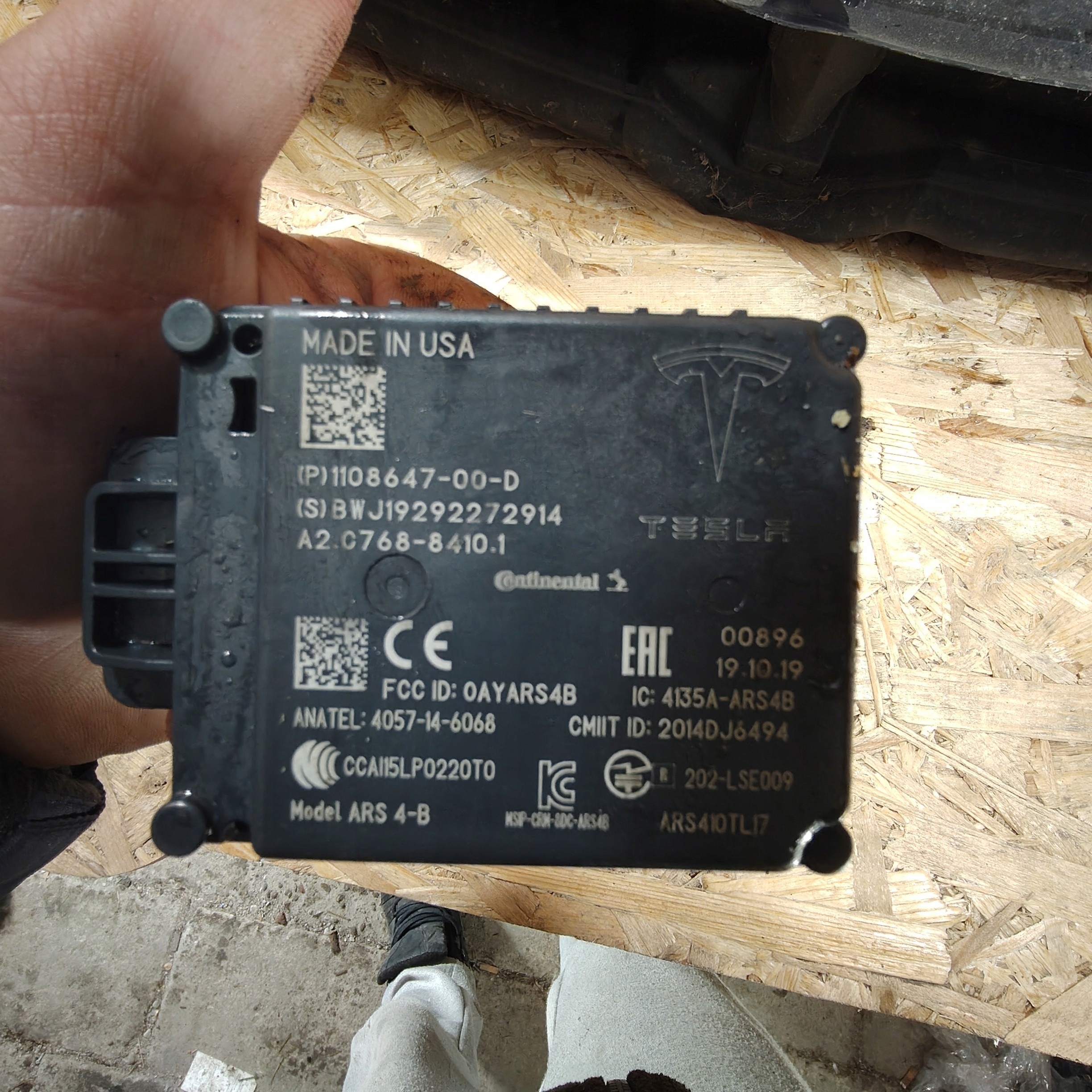 RADAR DISTRONIC TESLA MODEL 3 1108647-00-D