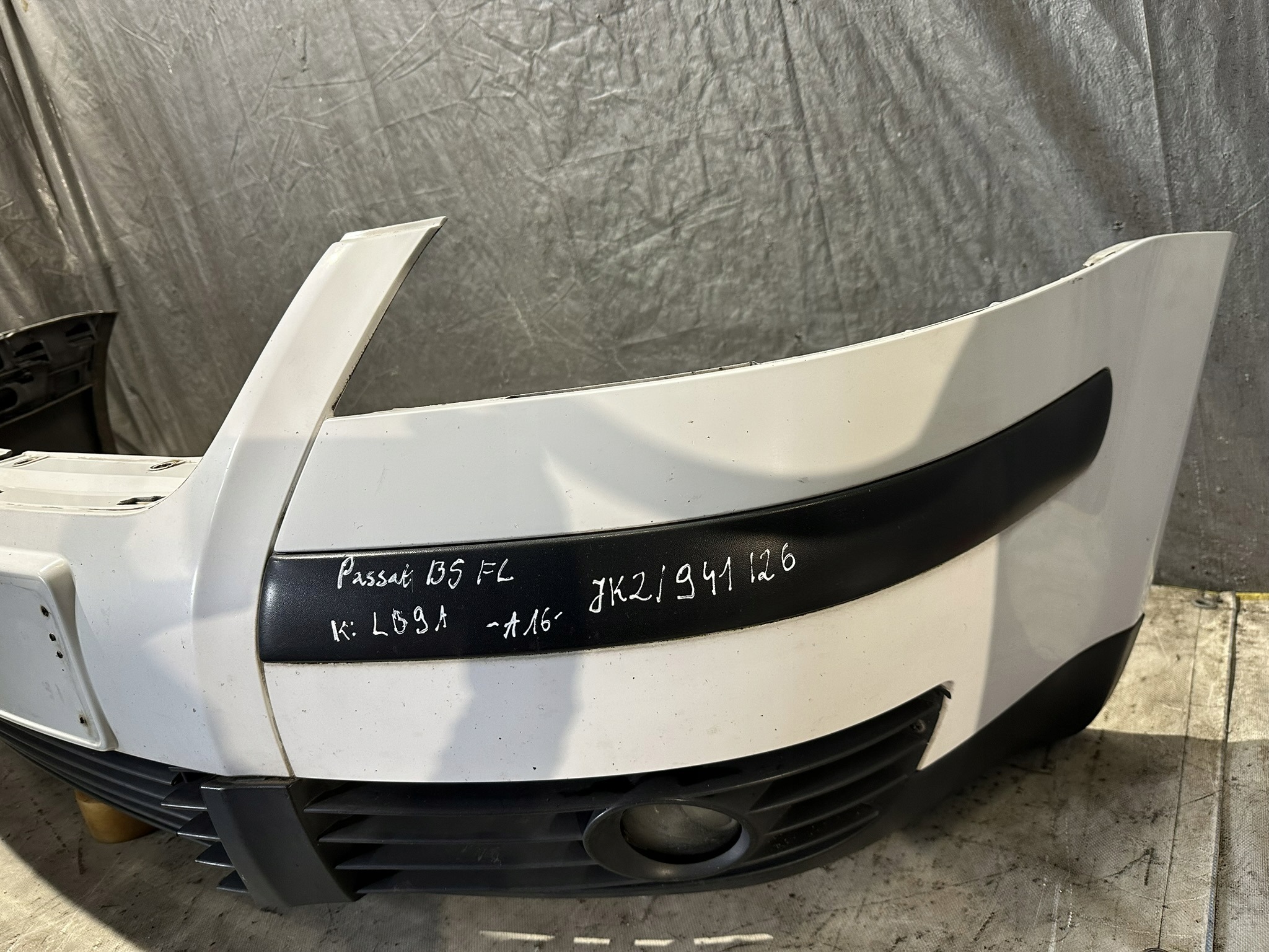front bumper front VW PASSAT B5 FL LIFT K:LB9A