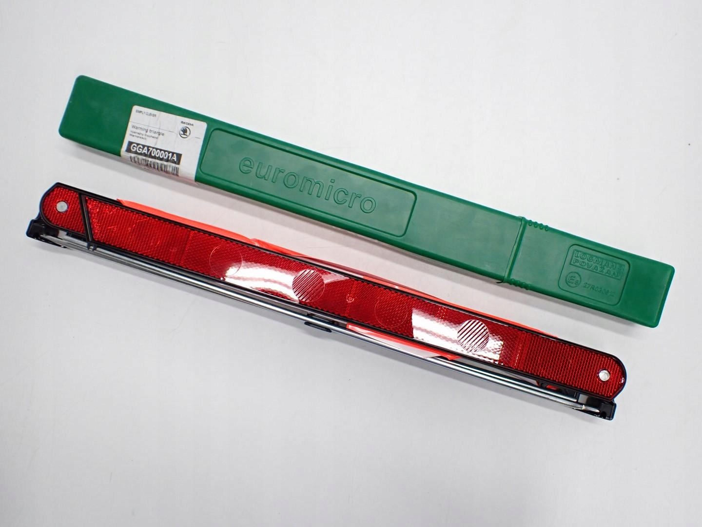 TRÓJKĄT OSTRZEGAWCZY GGA700001A SKODA KAROQ 19R