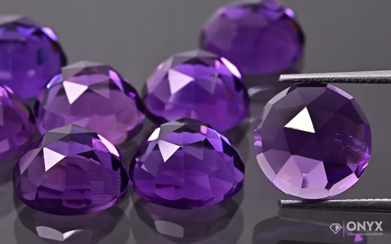 Ametyst A fazetovaná kulatá rozeta fi 8 mm