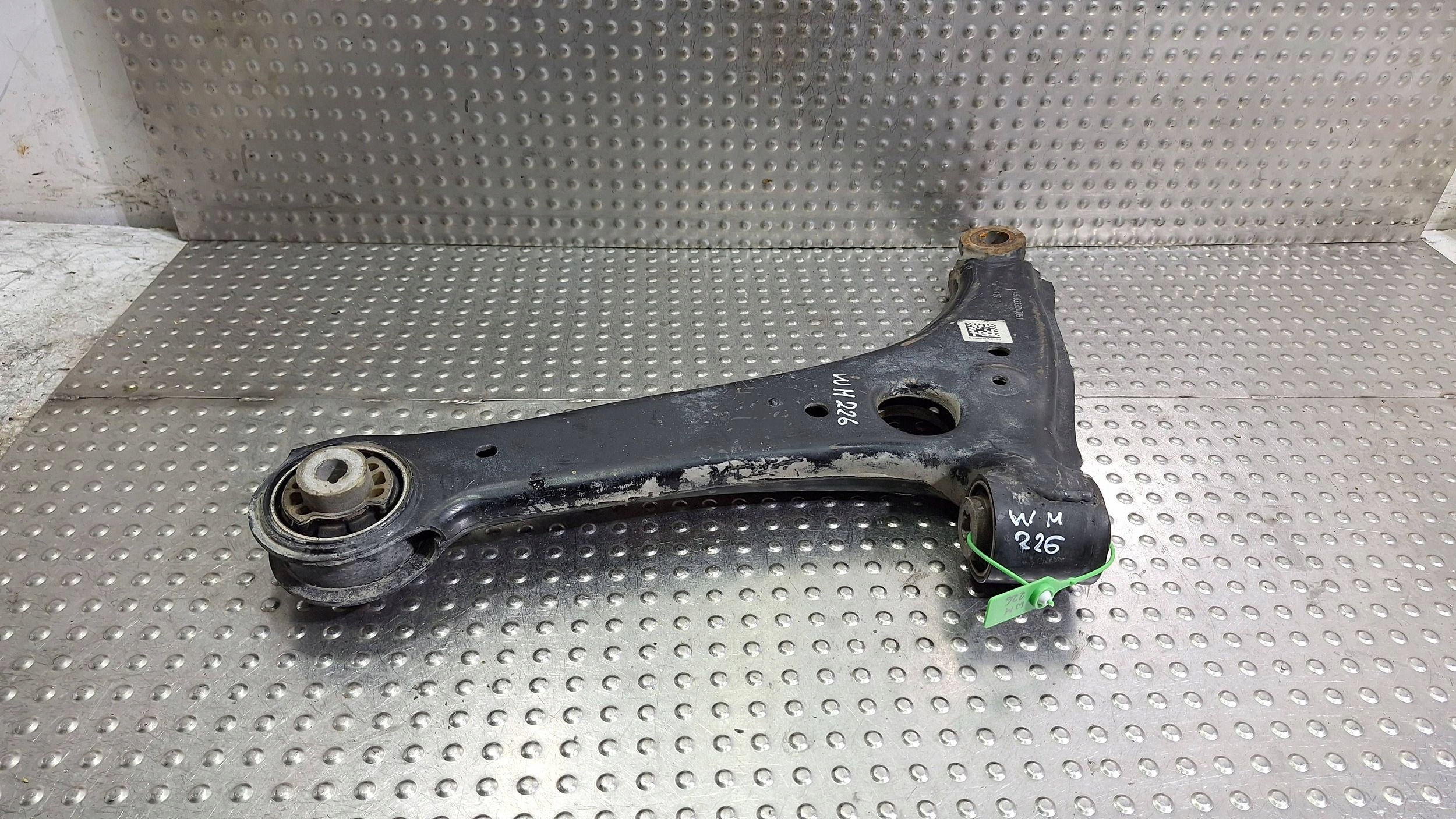 arm left front A9103330000 MERCEDES SPRINTER W907 W910 CRAFTER