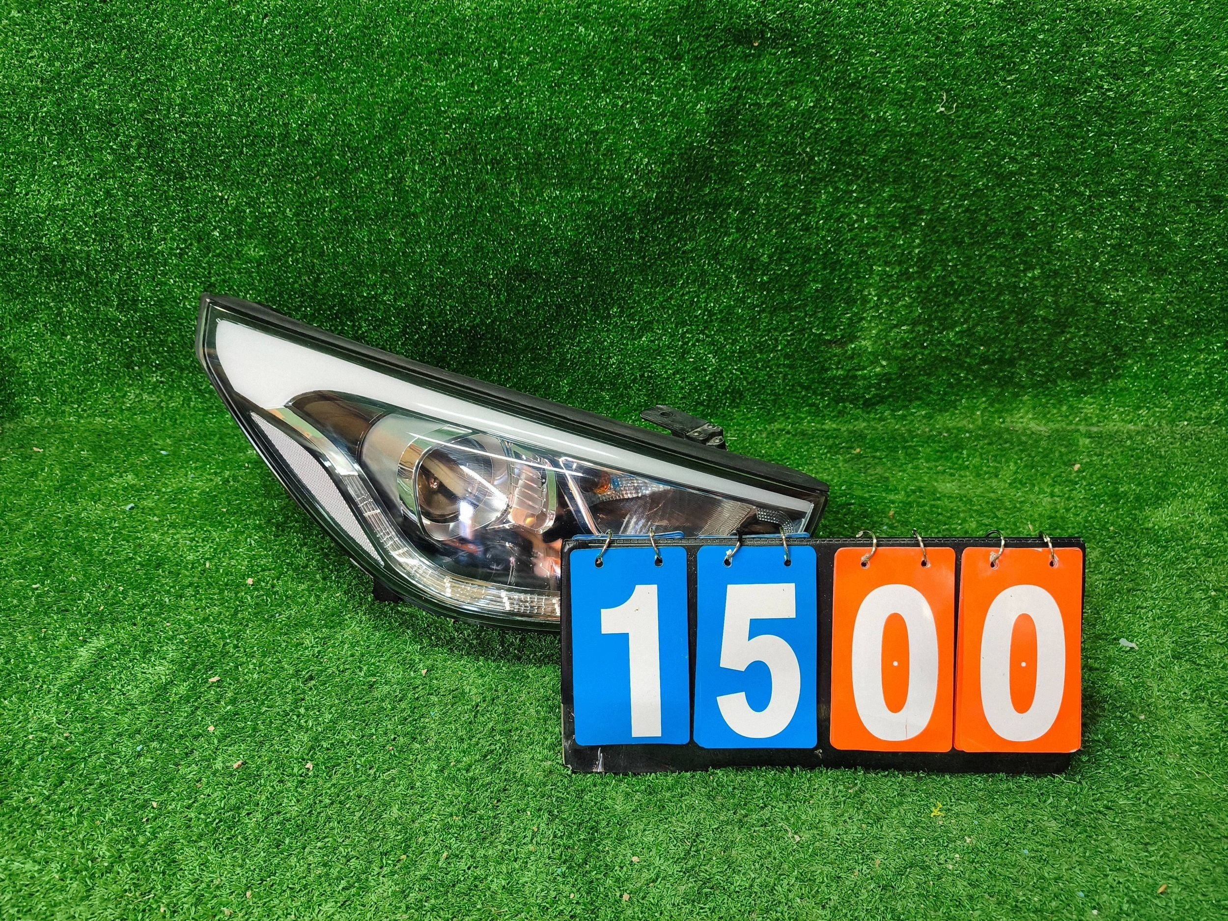 REFLEKTOR right front HYUNDAI IX35 13- LIFT LED lens NR.R1500