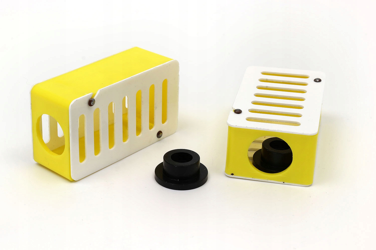 Klateczka do izolowania mateczników z kratą odgrod Producent 4Bee