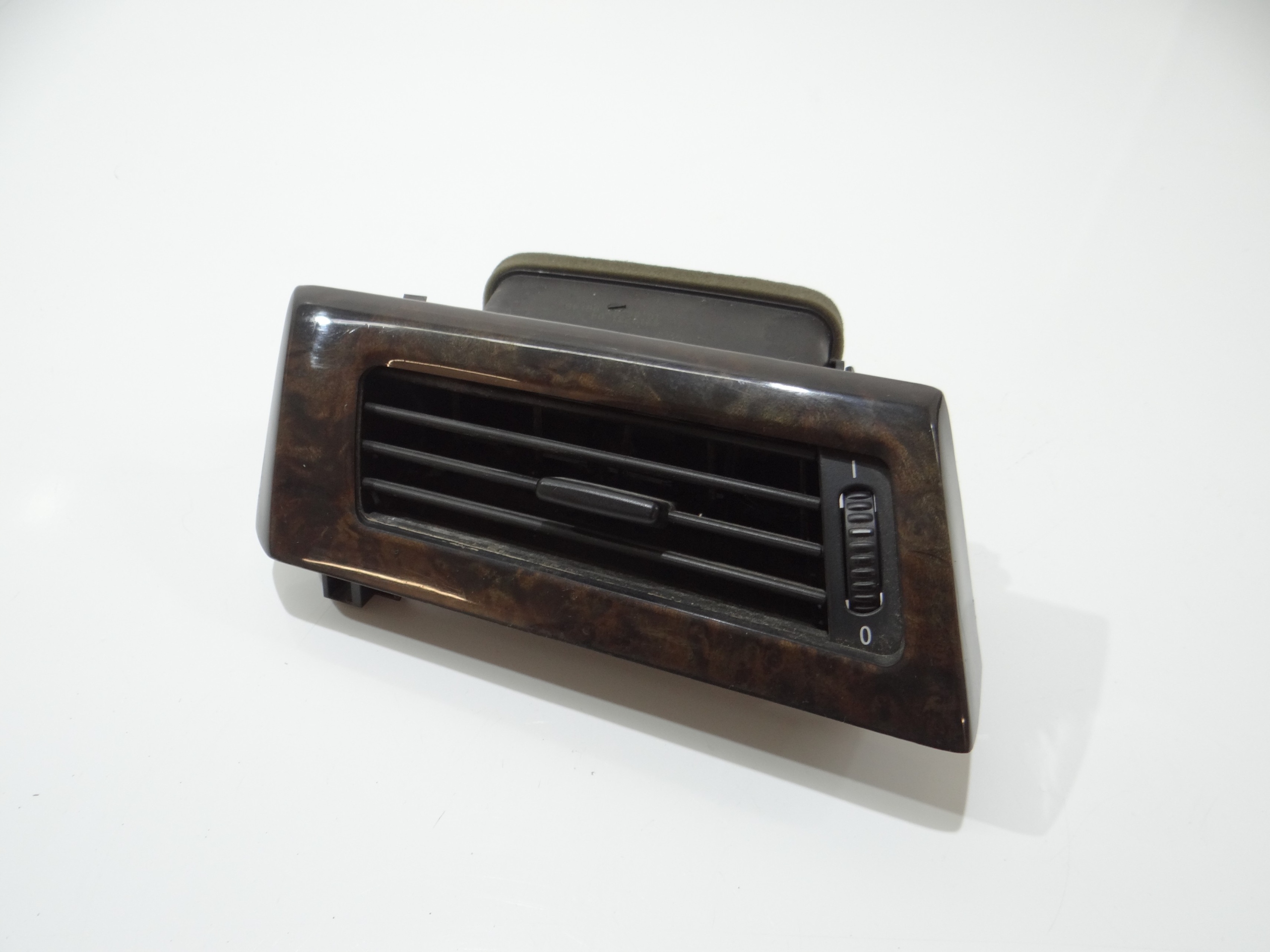 rešetka rešetka ventilacije klimatizacije BMW E60 E61 EU 6910731 (4273461)