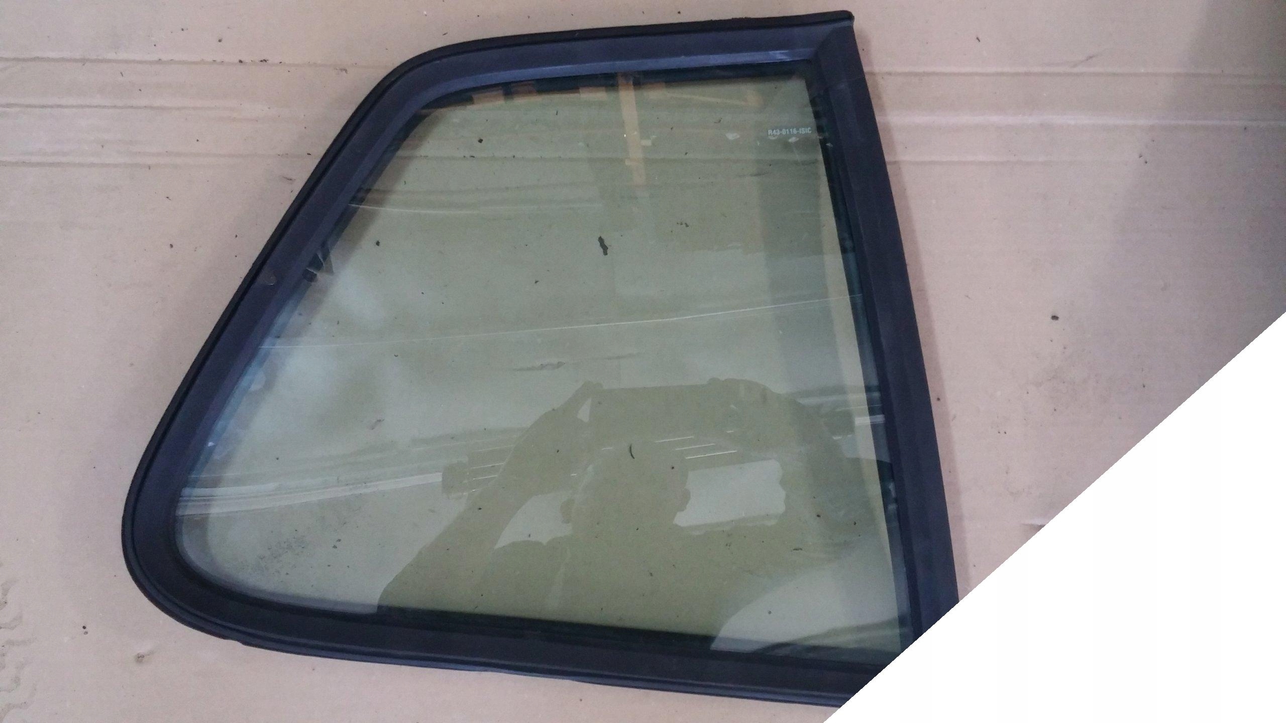 PORSCHE 944 924 75-91 SZYBA PRAWA KAROSERYJNA