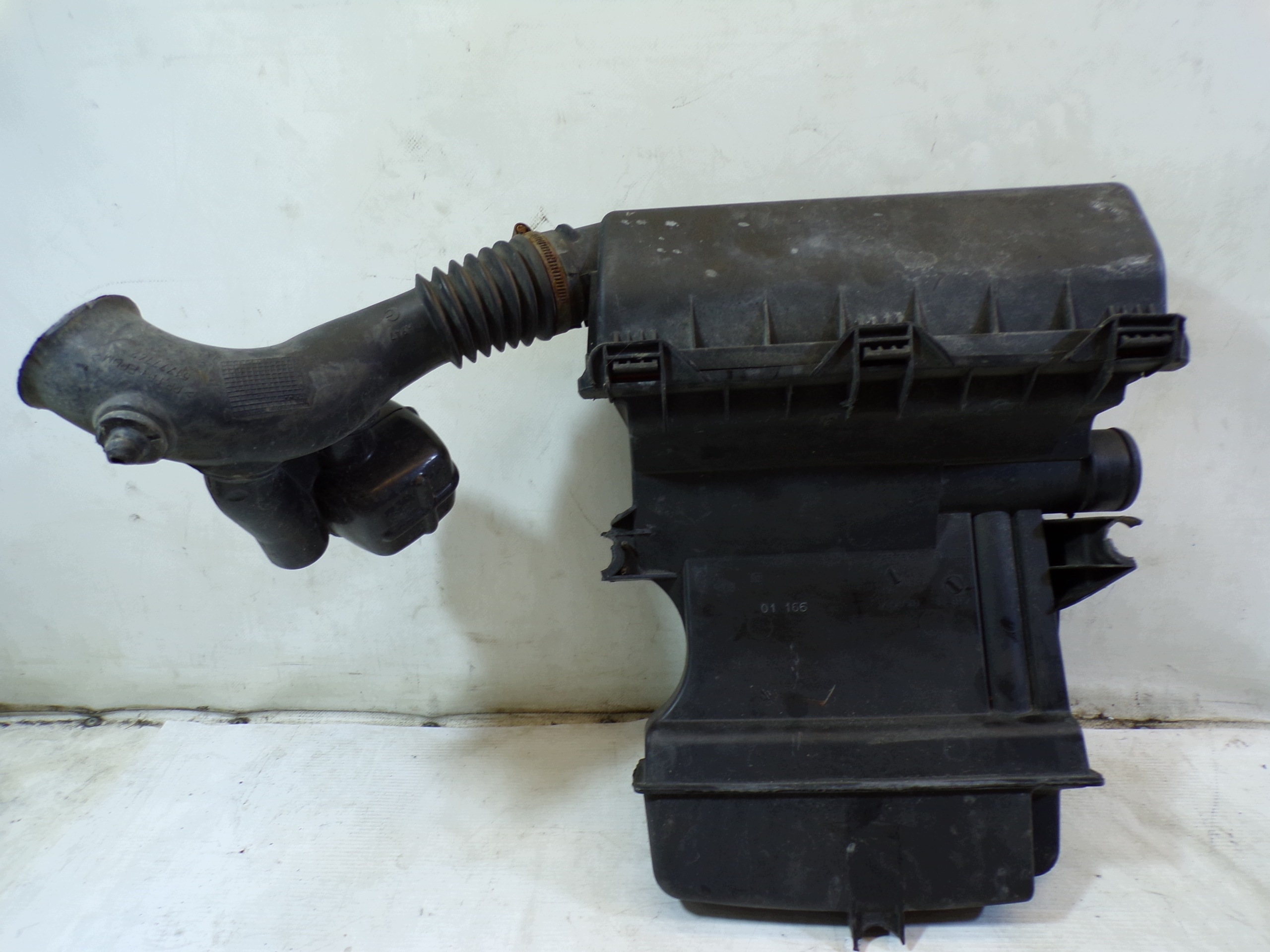 Gehäuse filter luft FIAT PUNTO 2 II 1.2 735275091