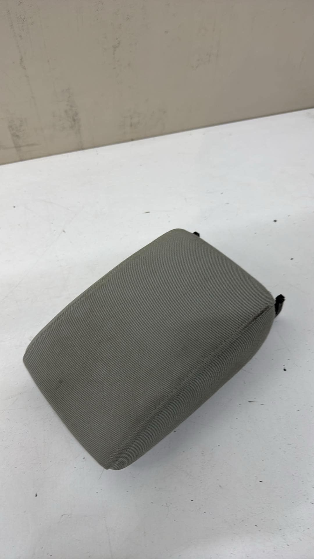 armrest SAAB 9-3 II 93 WELUROWY JASNY 02-11r MATERIALOWY without control