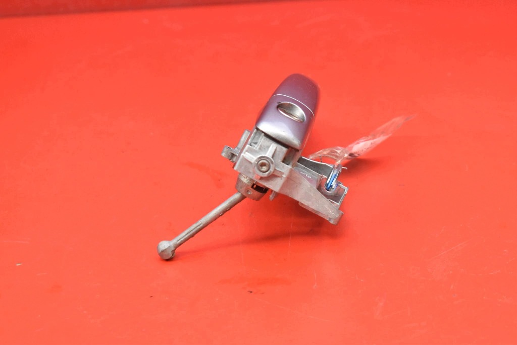 handle left front front grey 9680168680 PEUGEOT 208 1 and 5D LIFT 15-19
