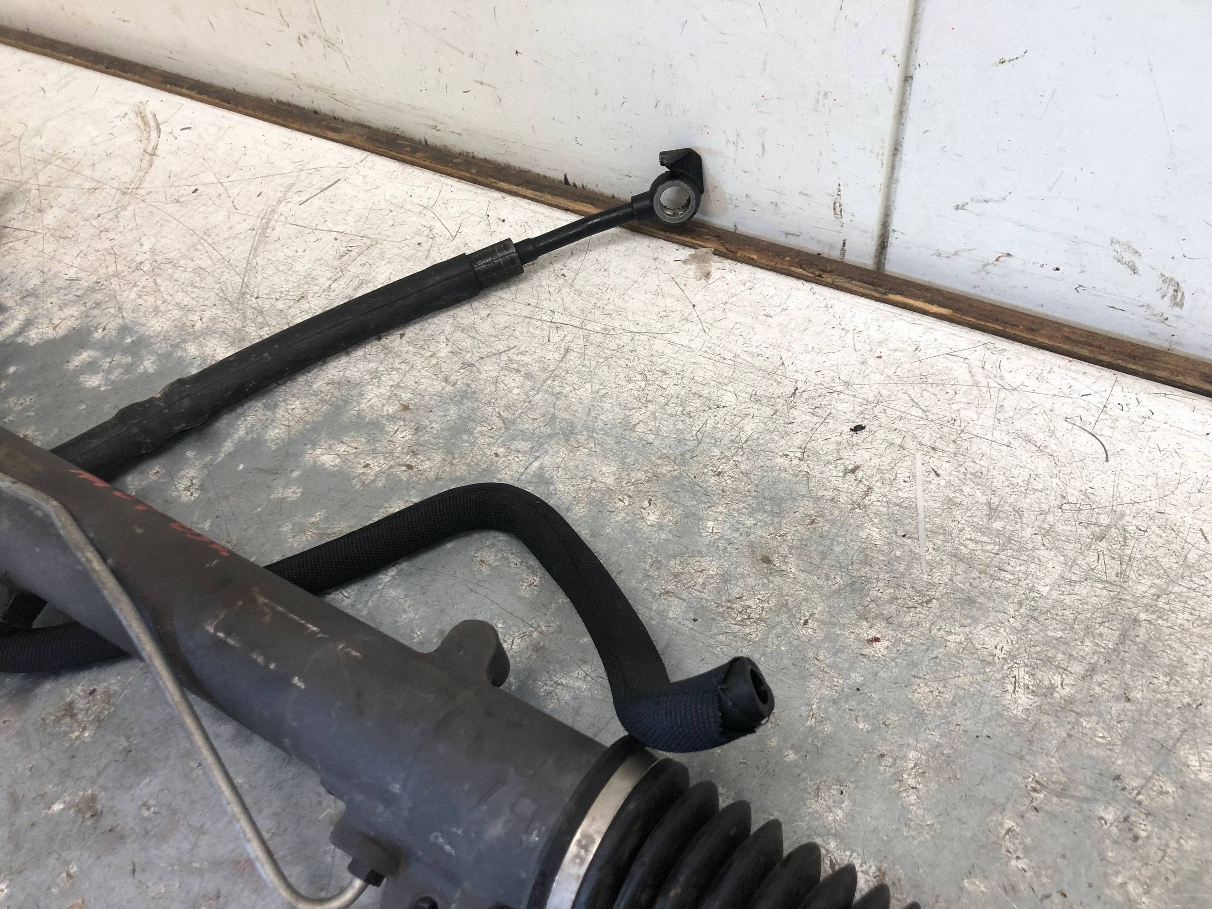 crémaillère direction assistée AUDI A4 B7 8E1422071P