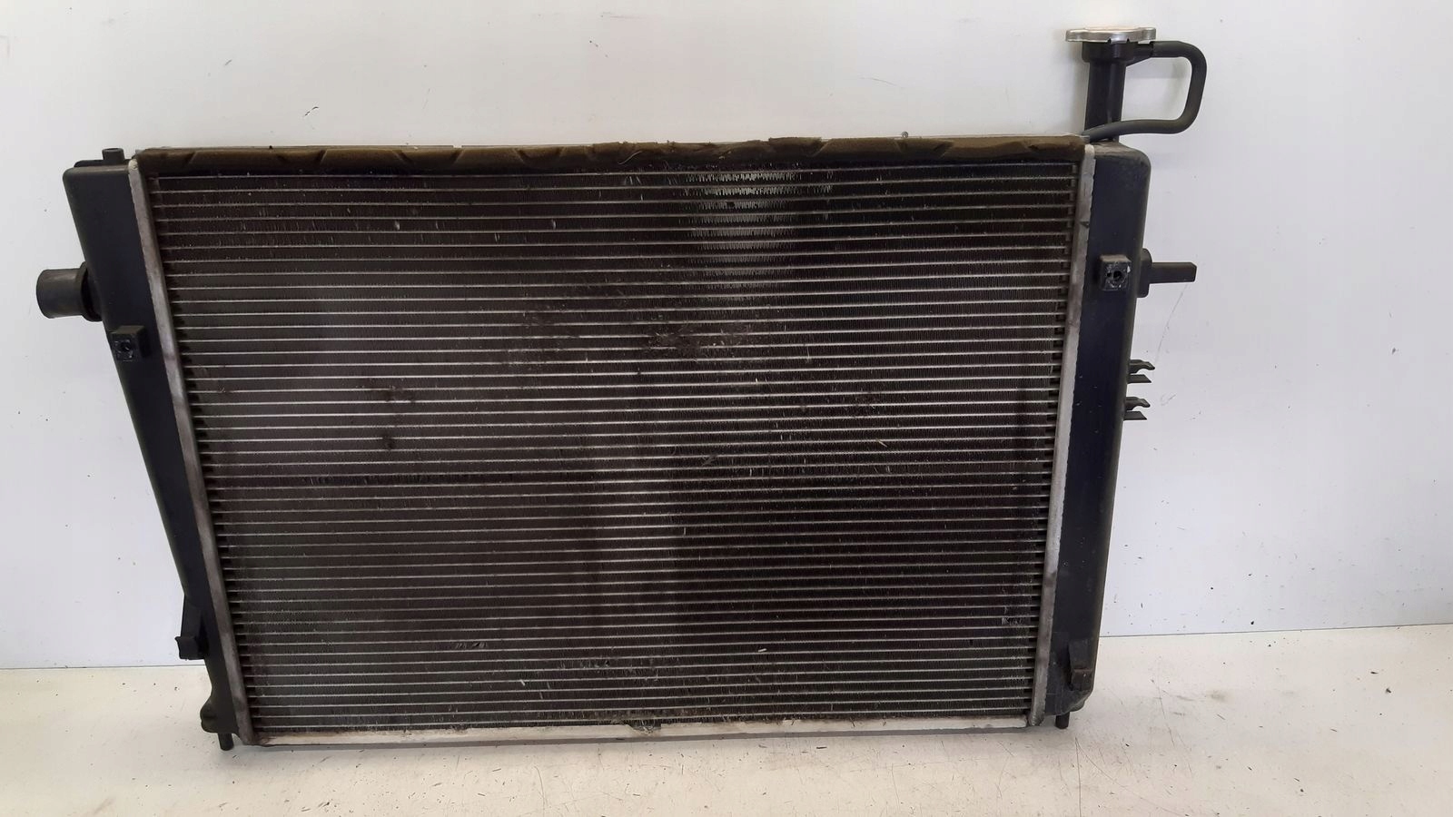 water cooler Hyundai Tucson and 2,0i LIFT