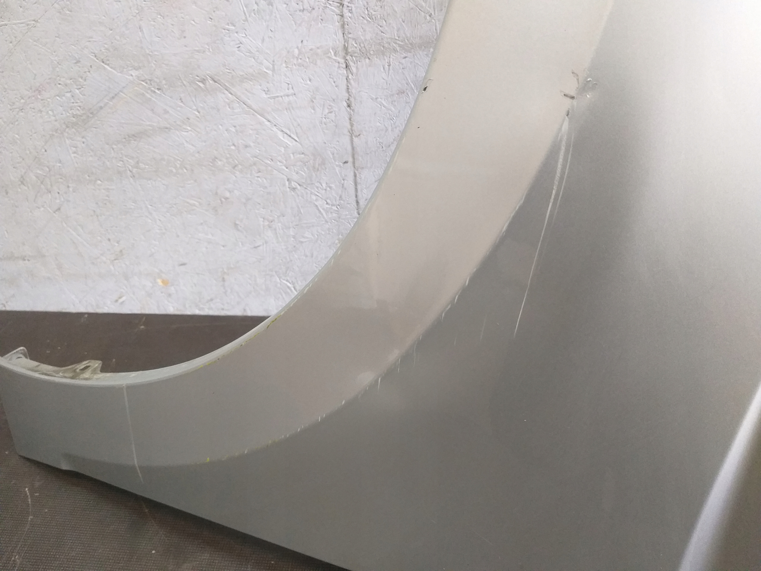 FENDER FRONT LEFT VW TOURAN 5TA 15