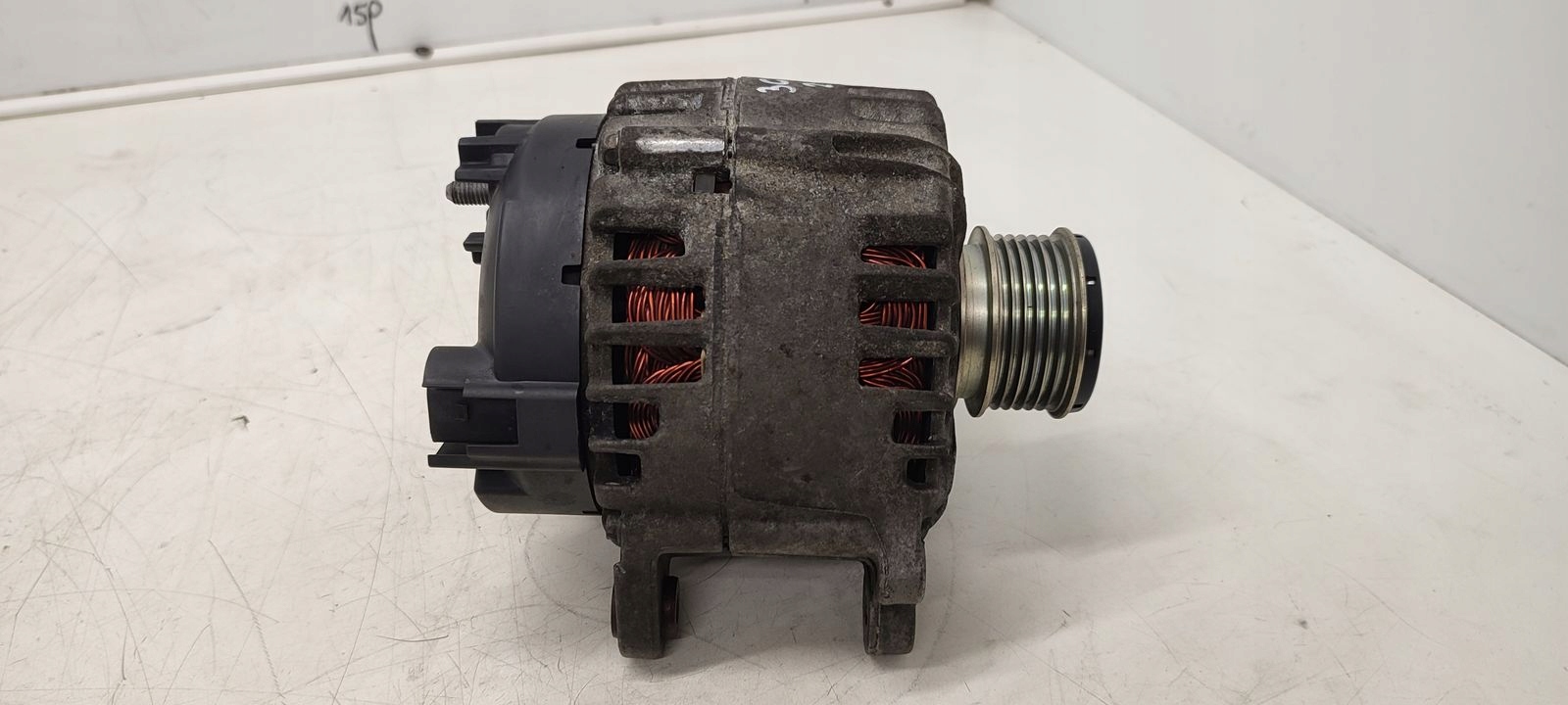 Alternator VW Passat B6 2,0 TDI CR kombi