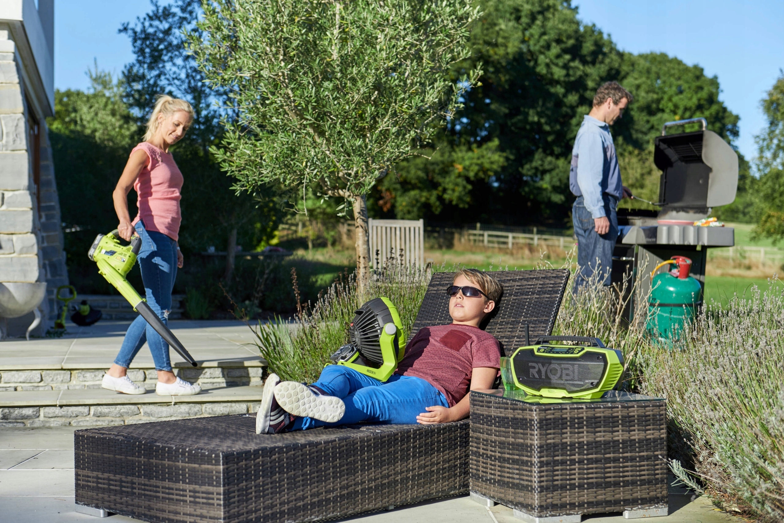 RYOBI RADIO STEREO BLUETOOTH 18V SYSTEM ONE+ FM BEZ AKUMULATORA R18RH-0 Seria R18RH-120GL