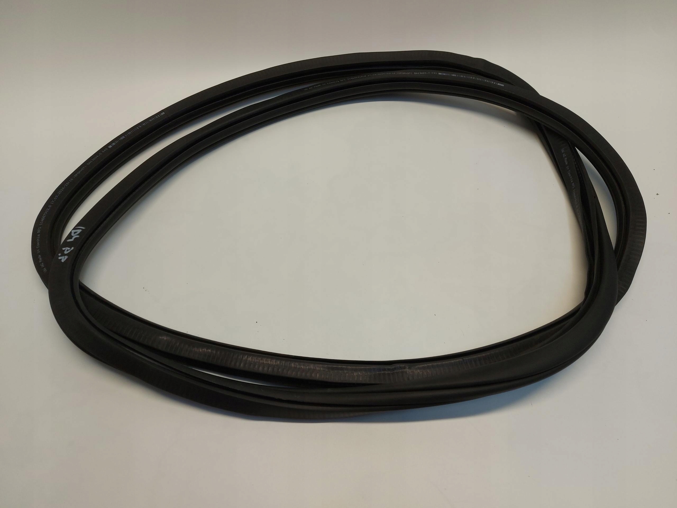 VW ID4 11A , 2024r SUV 5D gasket right front 11A867912