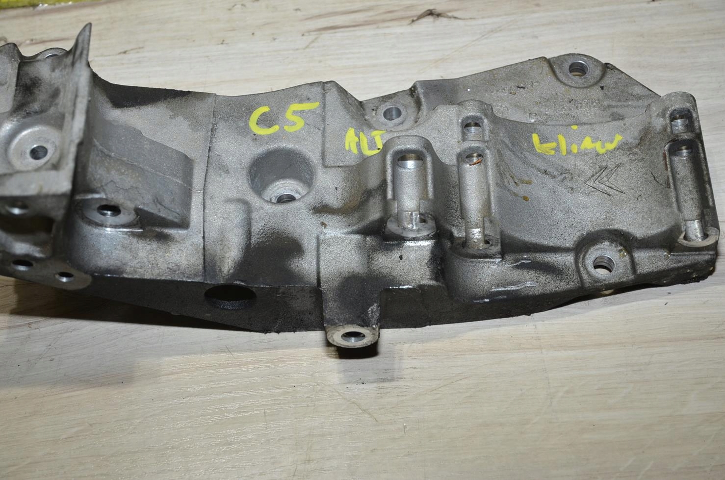 supporto alternatore klima Citroen C5 X7 III Lift