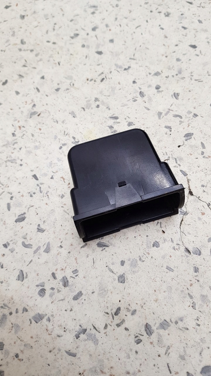 бардачок полка LAND ROVER Freelander I