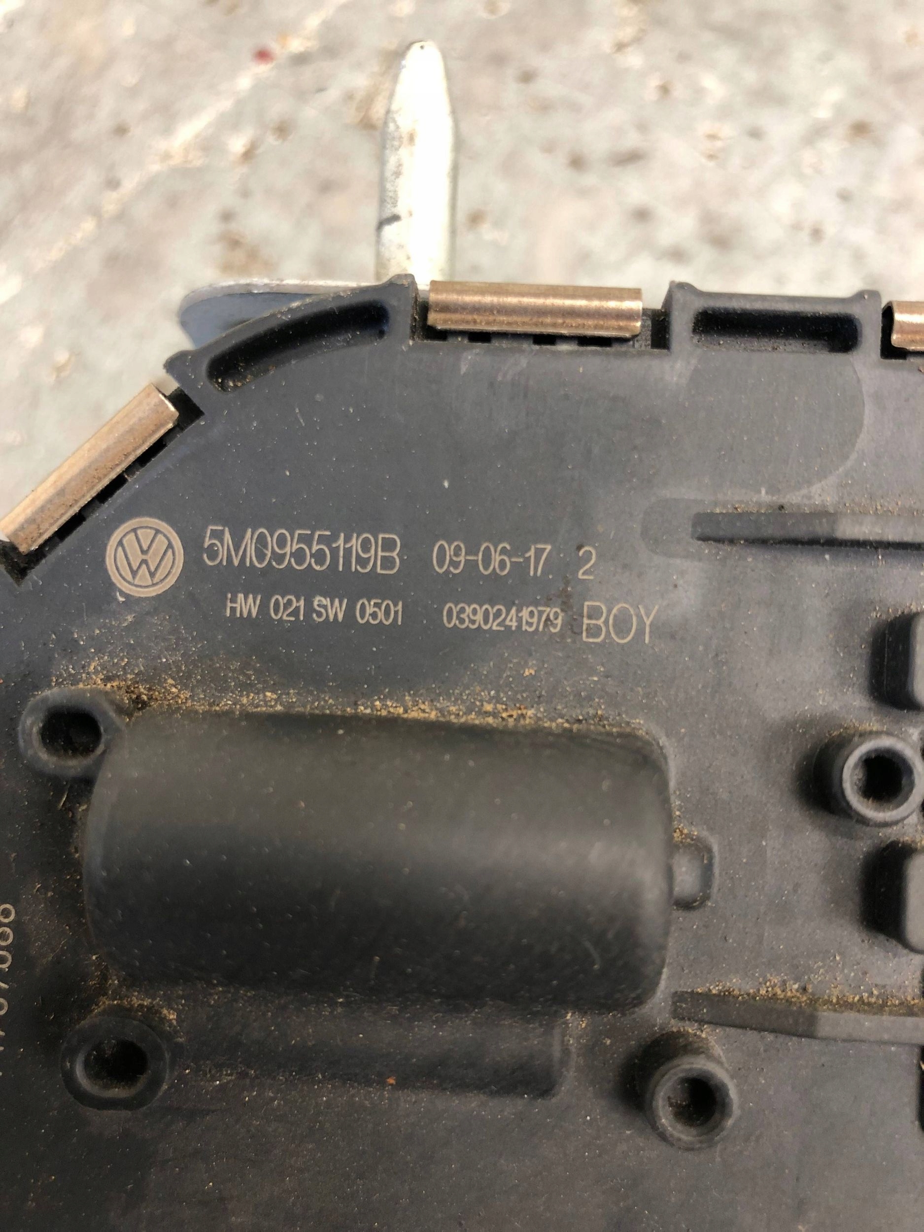 wiper mechanism left front VW GOLF VI plus 5M0955023E 5M0955119B