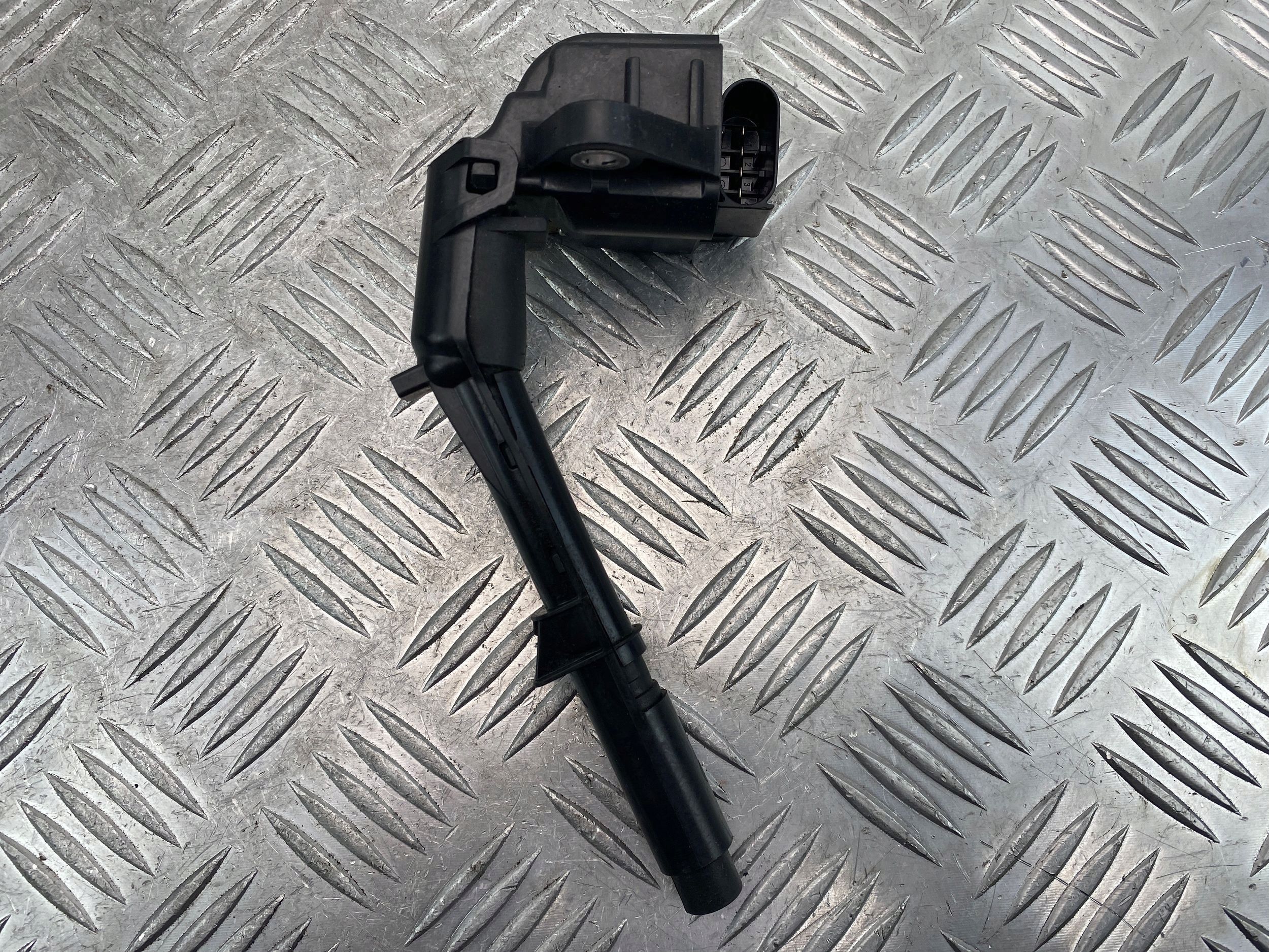 Mercedes CLA 200 W117 coil ignition A2701590042 M270.910