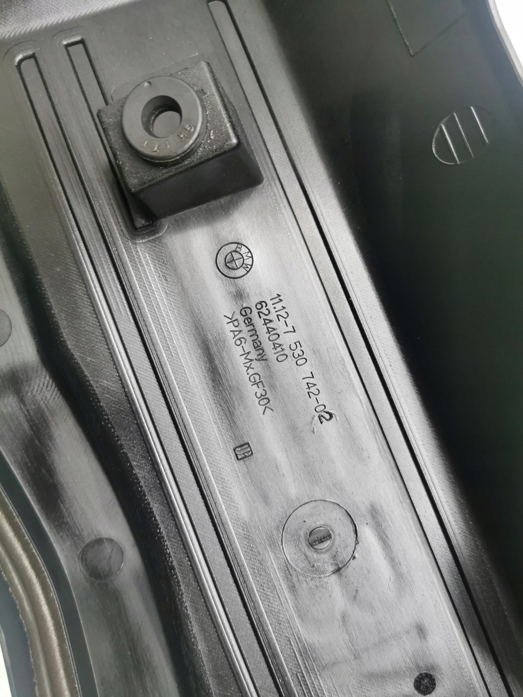 motorfedél BMW SERIA 3 E90 E91 2.0i 7530742