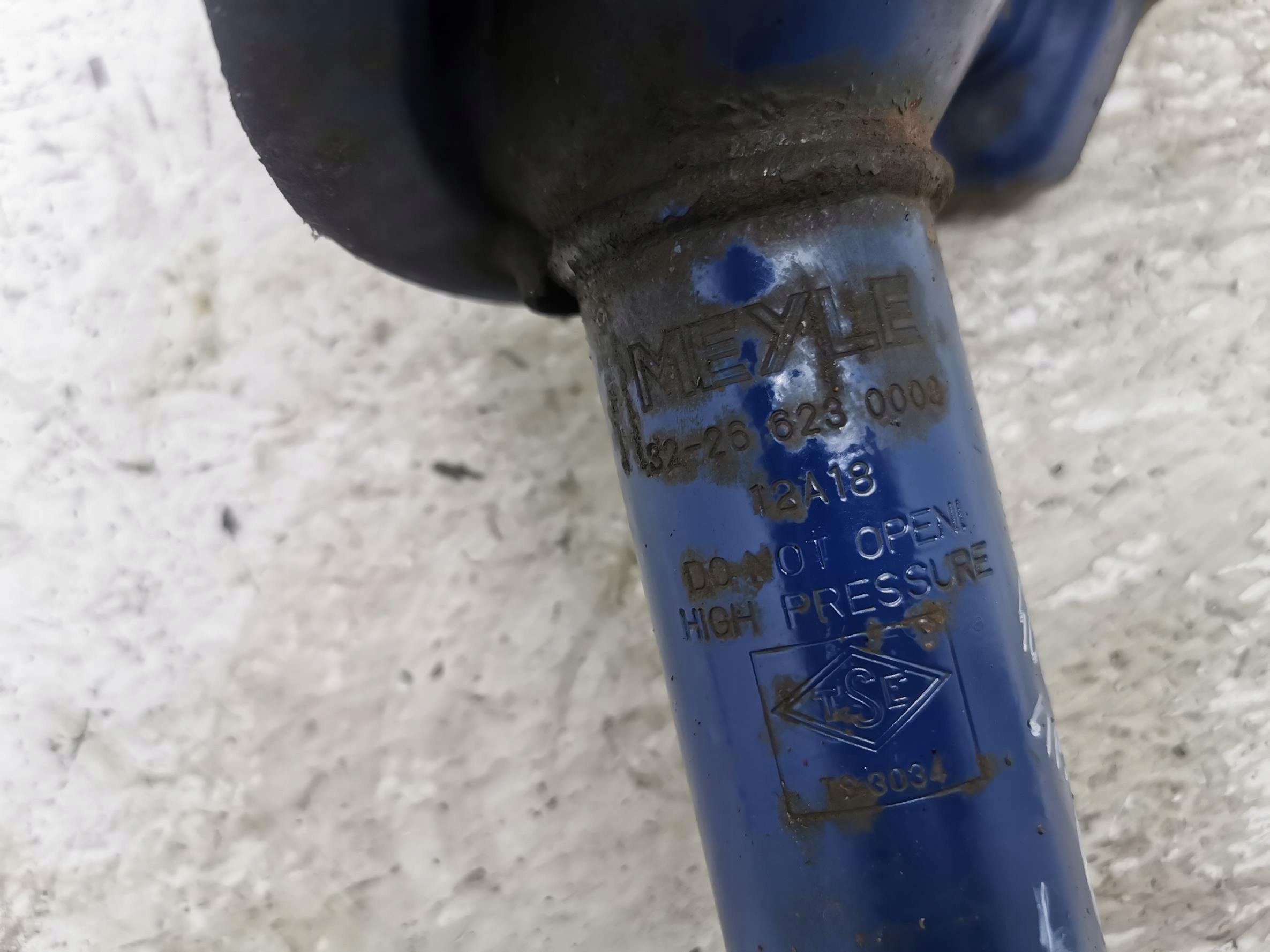 shock absorber left front PEUGEOT 4007 2.2 HDI 156KM