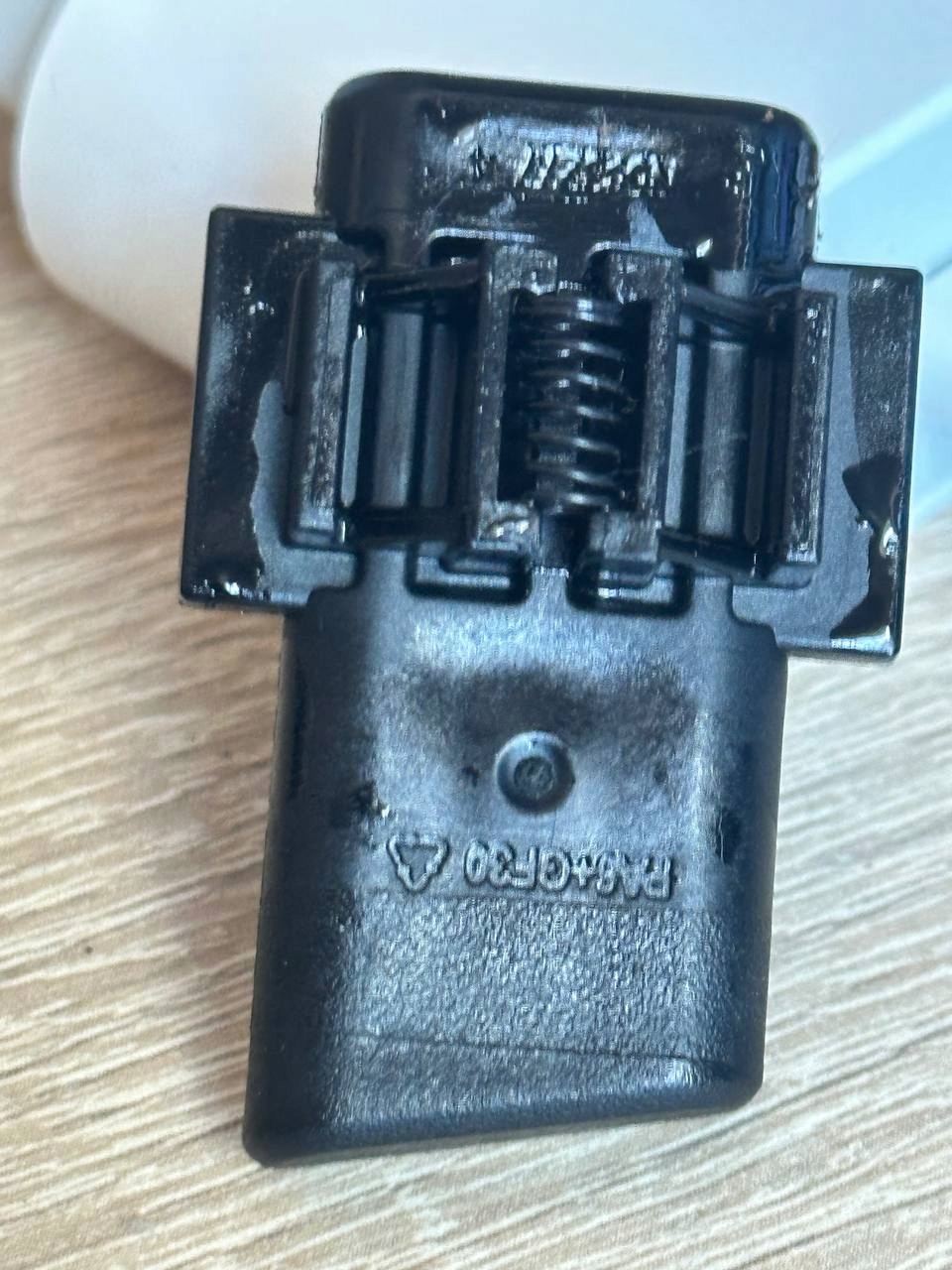 dewalt dcm565 BLOKADA WYŁĄCZONEGO PRZYCISKU Kod producenta dcm565