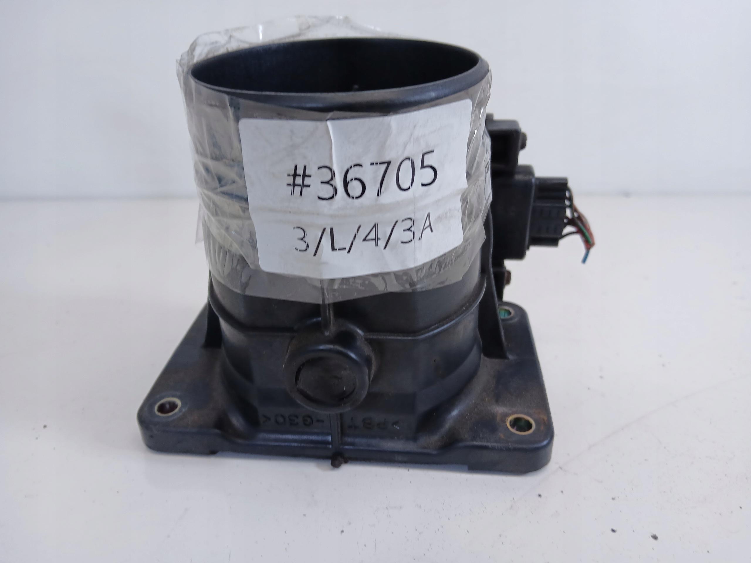 MITSUBISHI CARISMA 1.8 GDI throttle flap E5T08271