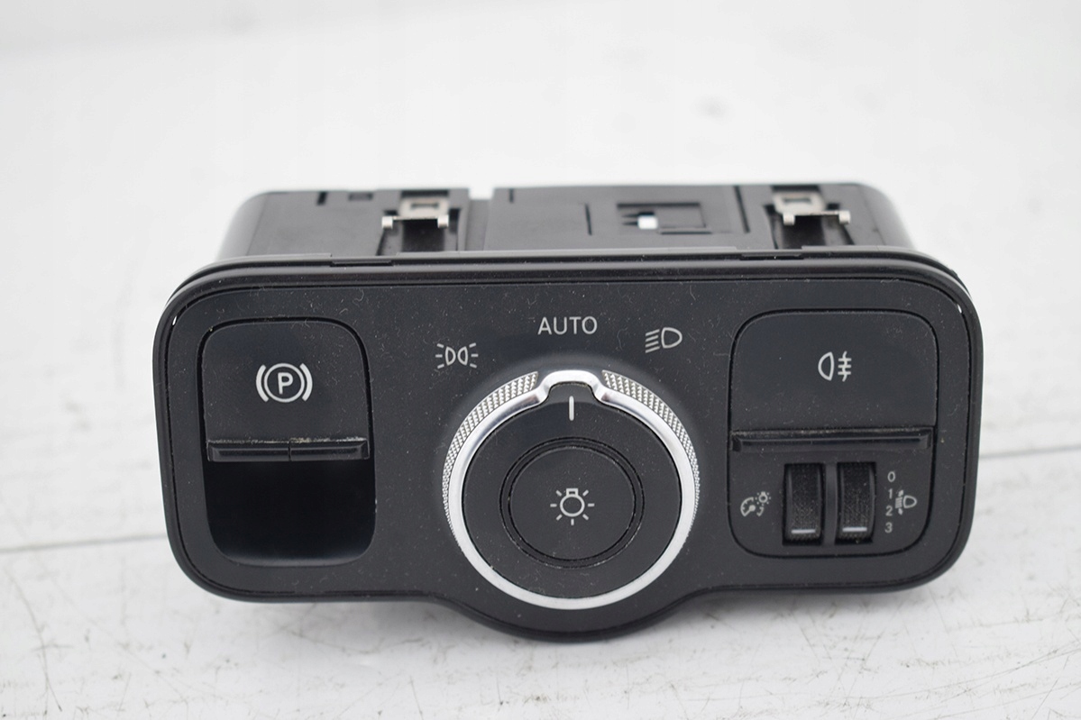 switch button of the lights MERCEDES SPRINTER W910 W907 A9079052702
