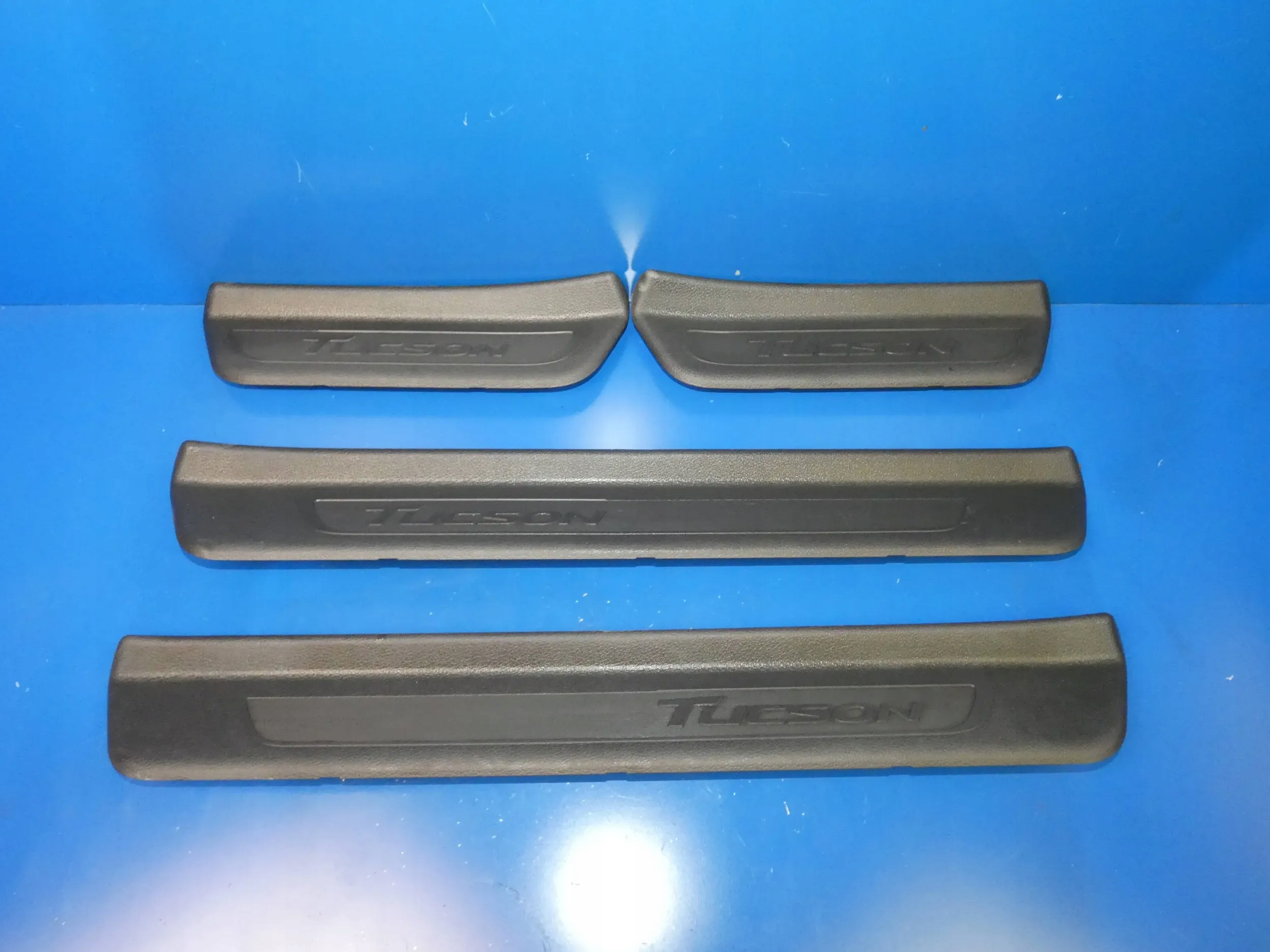 HYUNDAI TUCSON III mouldings threshold inner moulding KOMPLET