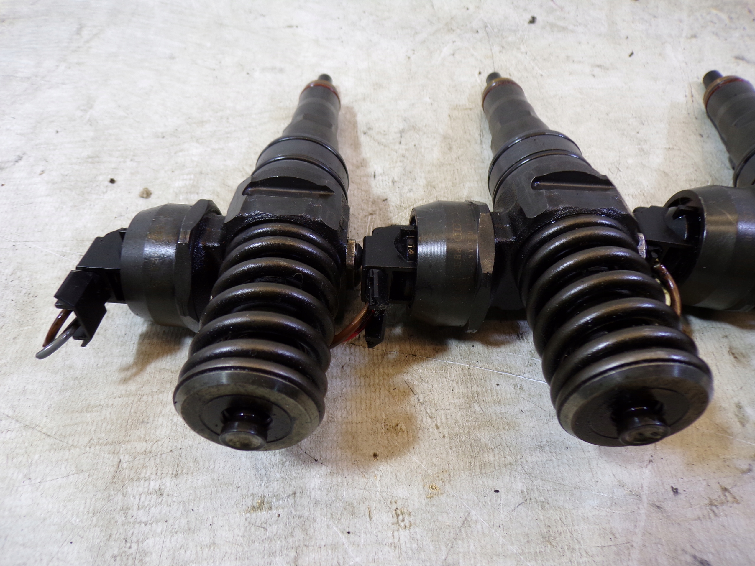 Injecteurs Injecteurs Injecteurs 1.9 TDI 038130073AG