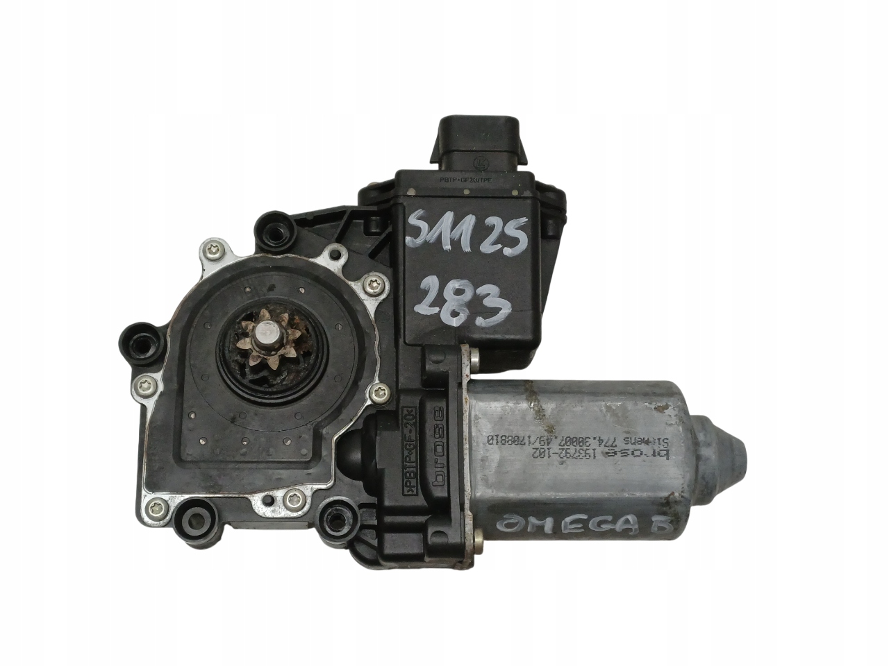 OPEL OMEGA B 94- SILNICZEK SZYBY LEWY PRZÓD 90520247