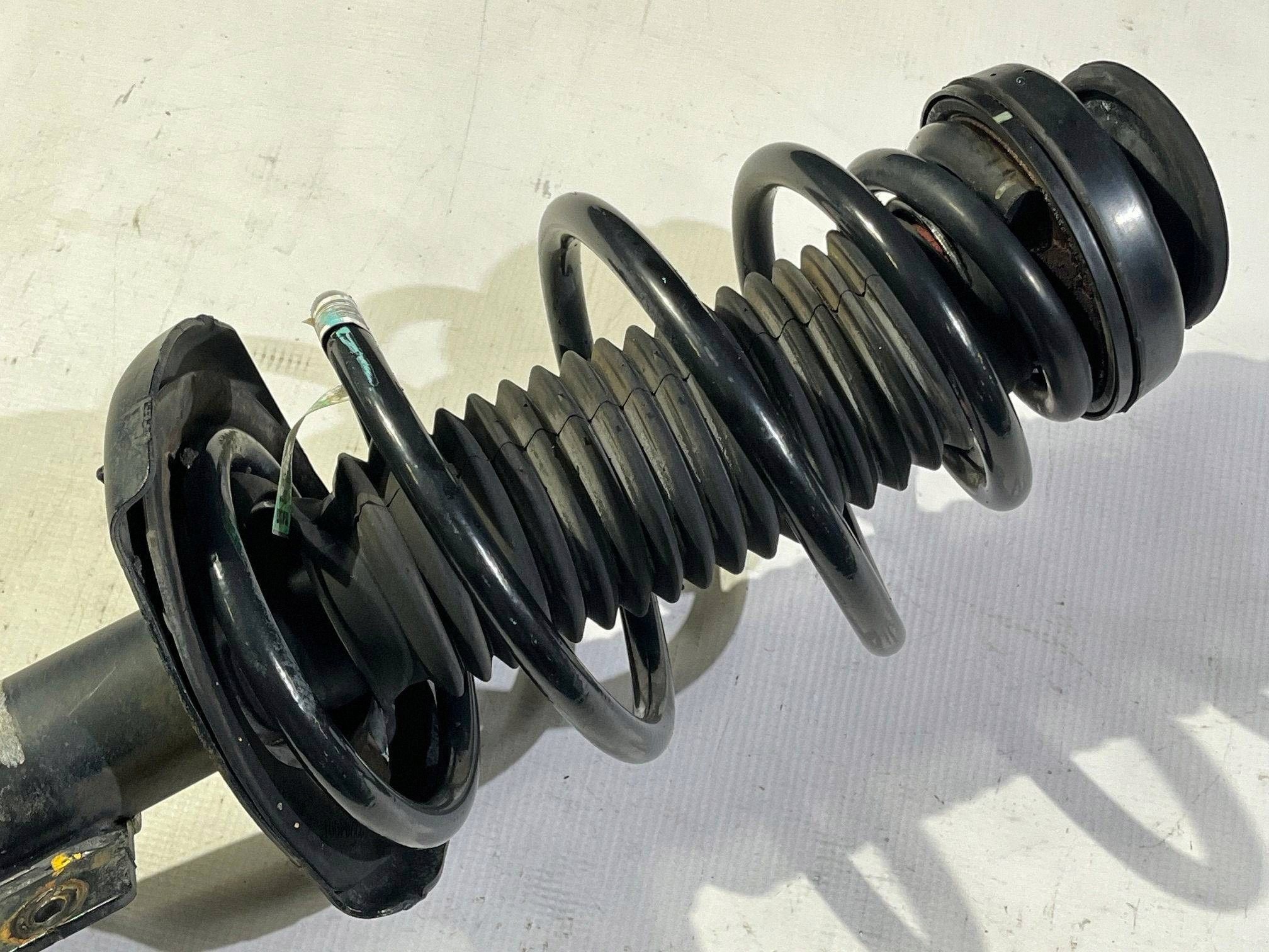 shock absorber front right ze spring mcperson Chevrolet Camaro 2009-2015