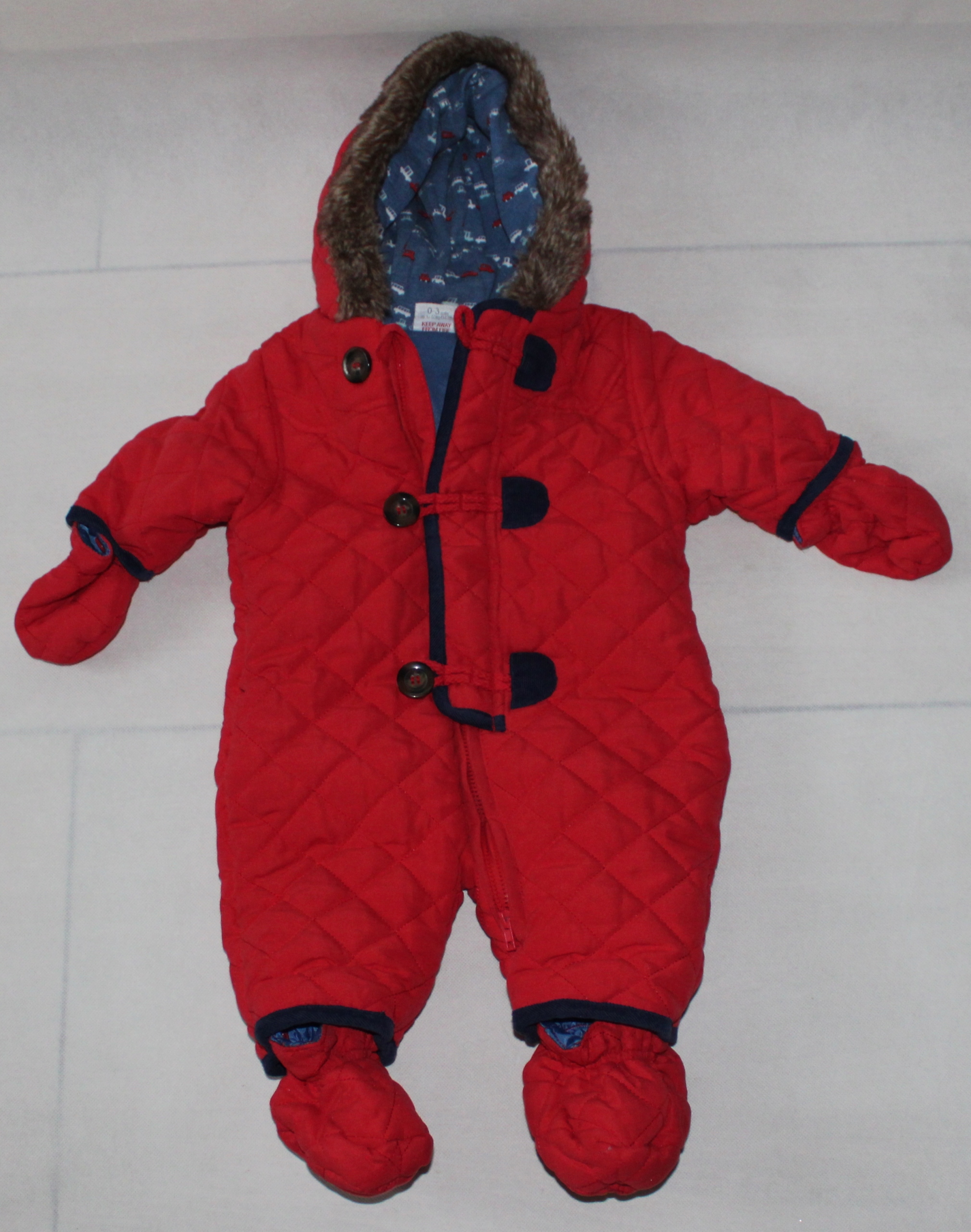 PIKOWANY KOMBINEZON ROZ 62/68