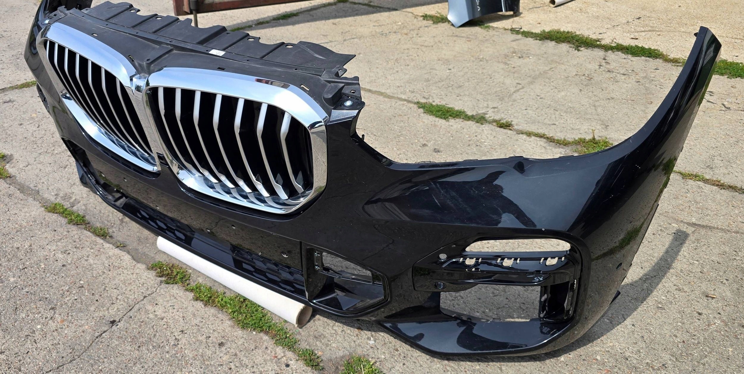 BMW X5 G05 vorne Frontstoßstange