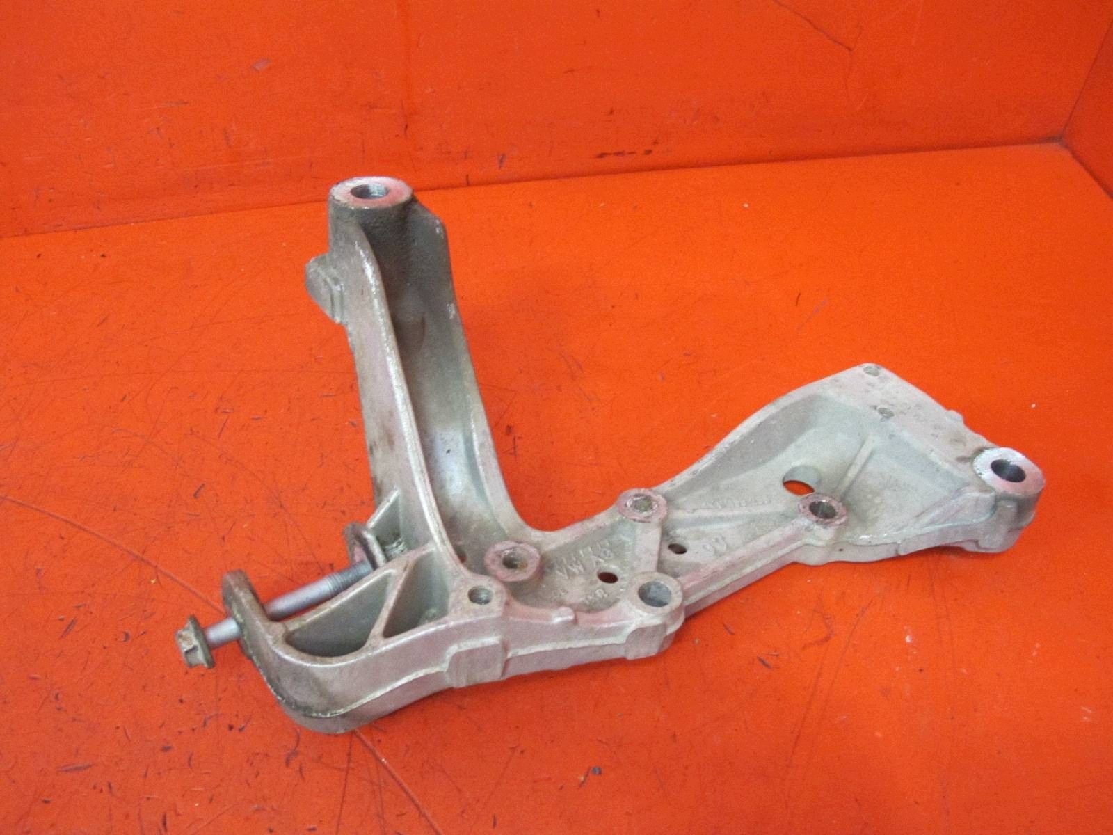 SKODA OCTAVIA 1Z 2 II SEAT AUDI VW console holder arms right front