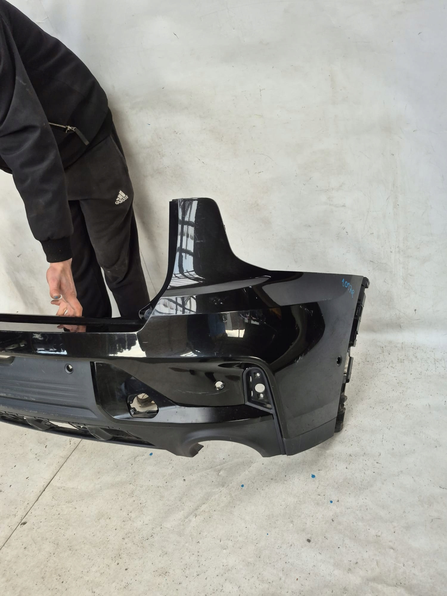 LYNK&CO 01 17- bumper rear part rear PDC 8889410231