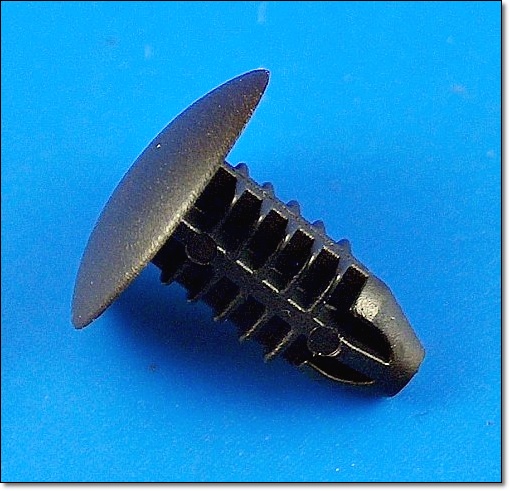 5szt SUZUKI GRAND VITARA '05--SPINKA USZCZ.MASKI Typ samochodu 4x4/SUV Samochody osobowe Samochody dostawcze