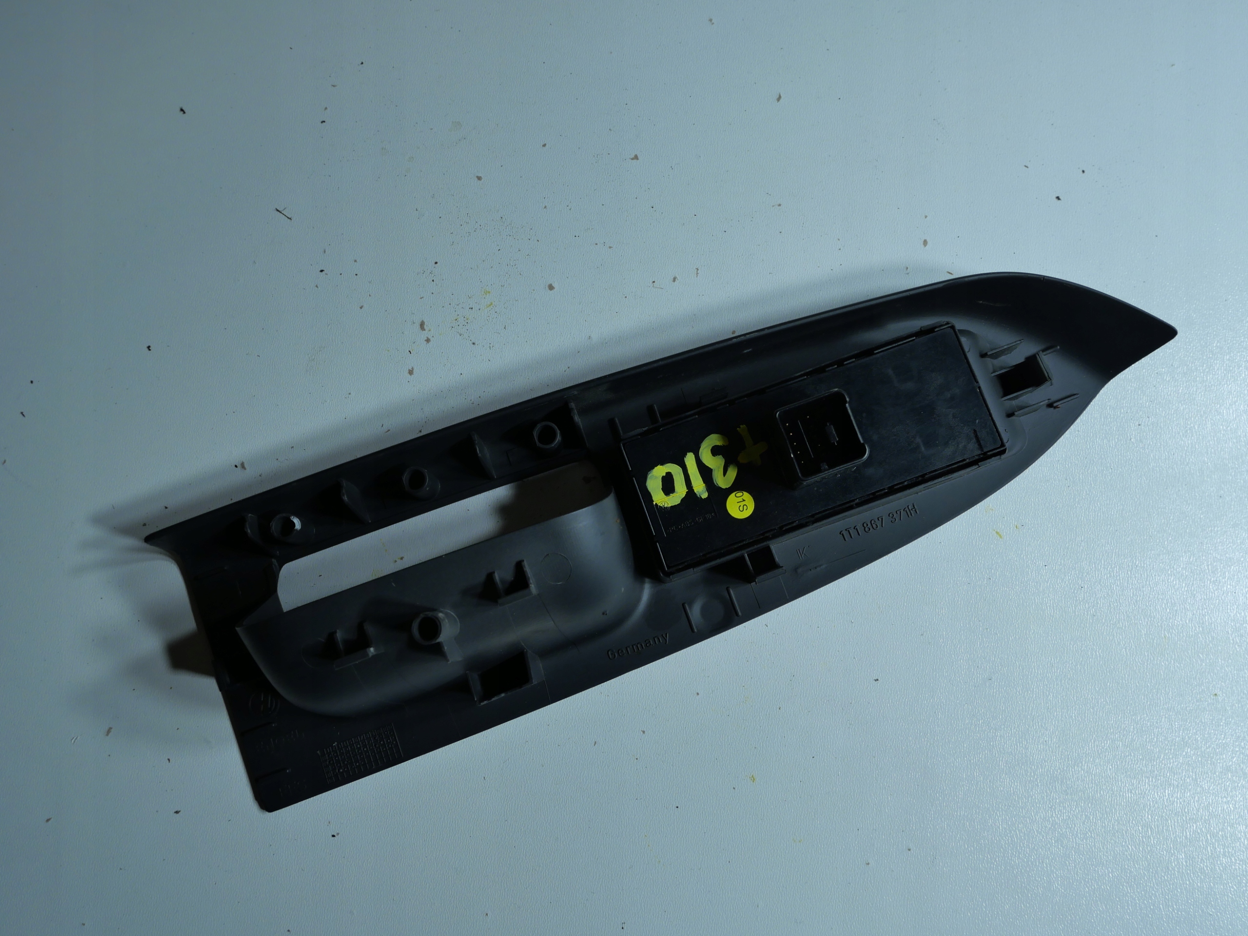 VW TOURAN control panel of the window 1T1867371H