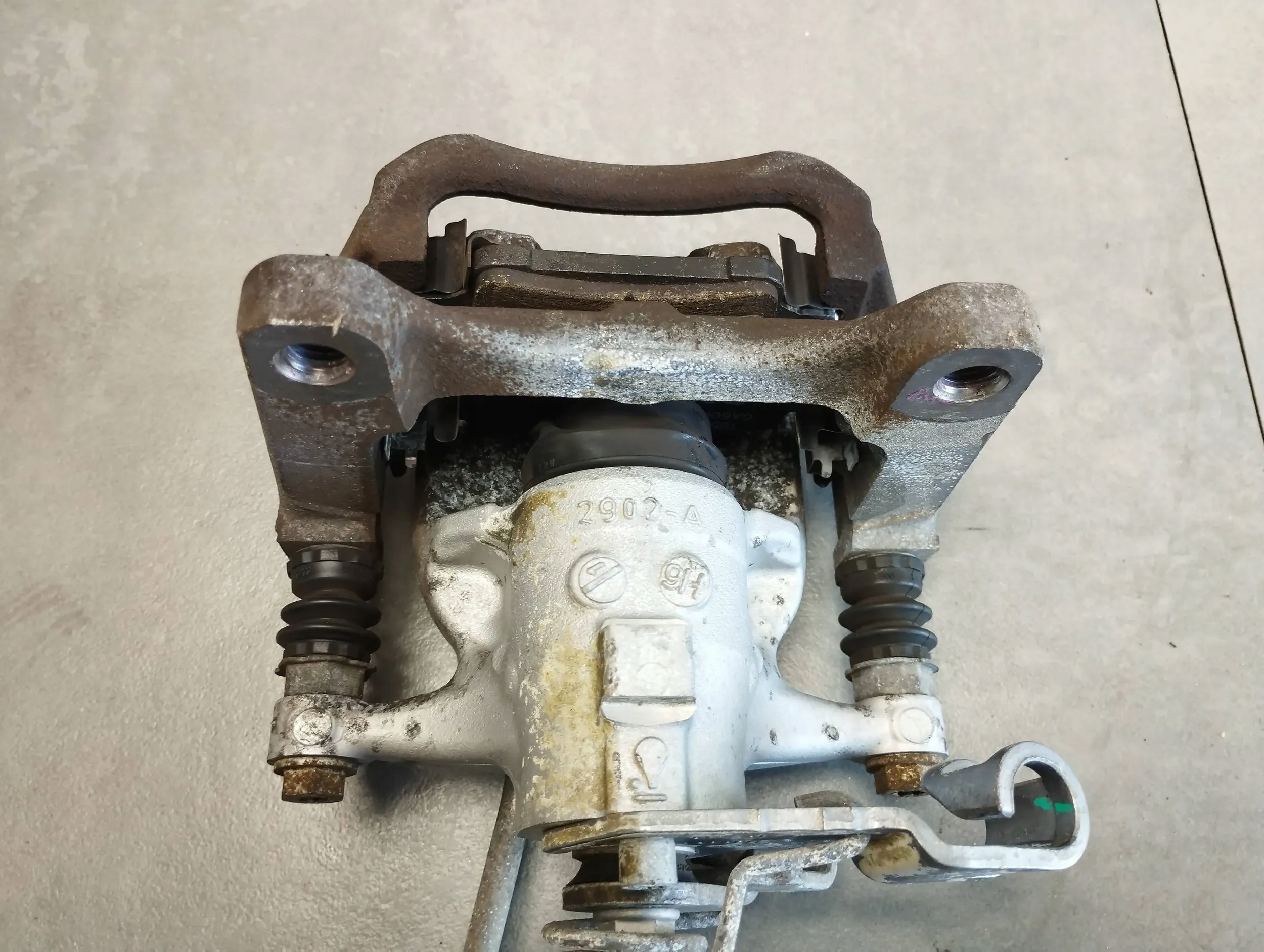 Opel Astra K KOMBI caliper right rear part 55494204