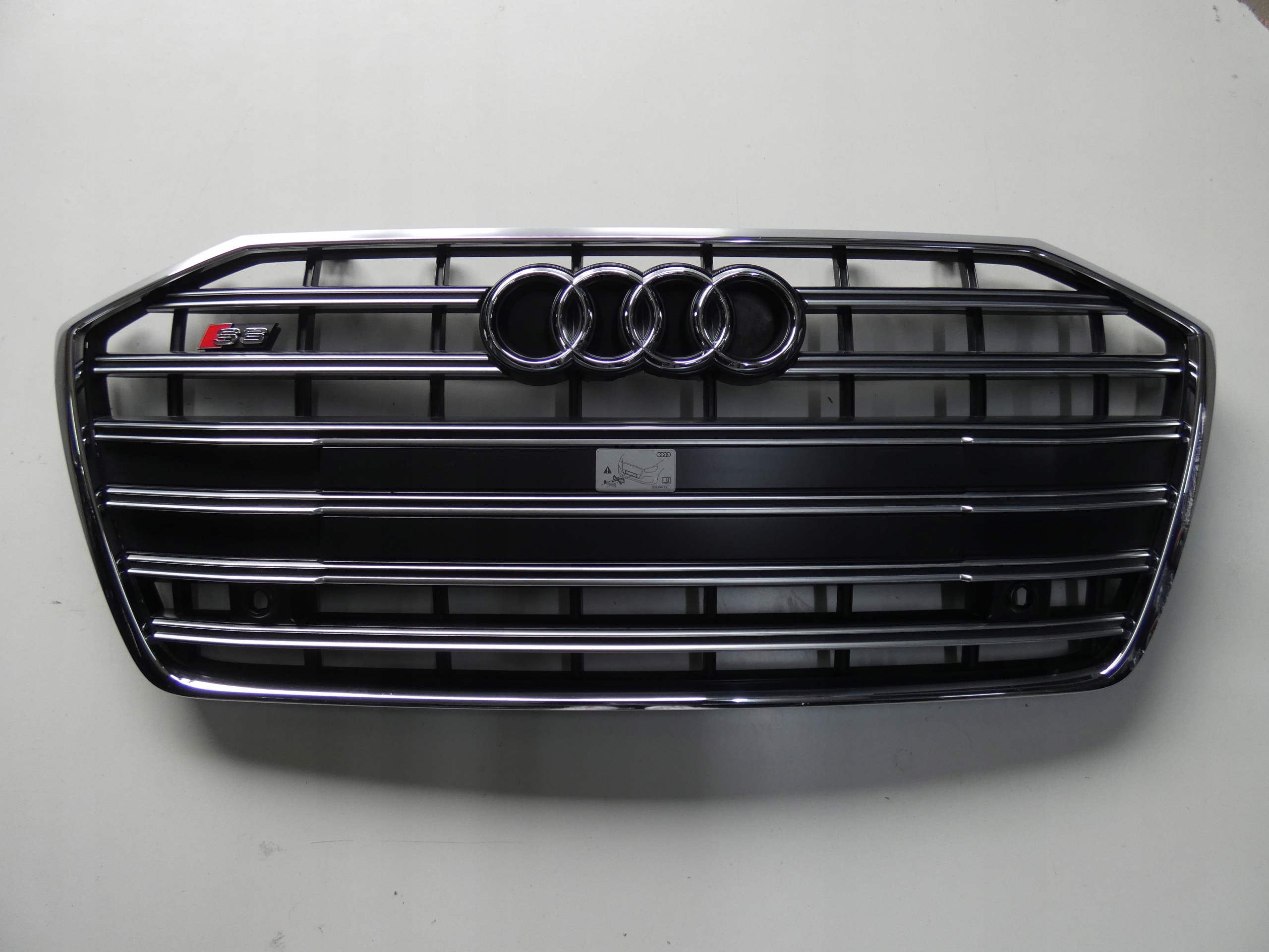 Audi OE 4K0853653D решетка радиатора