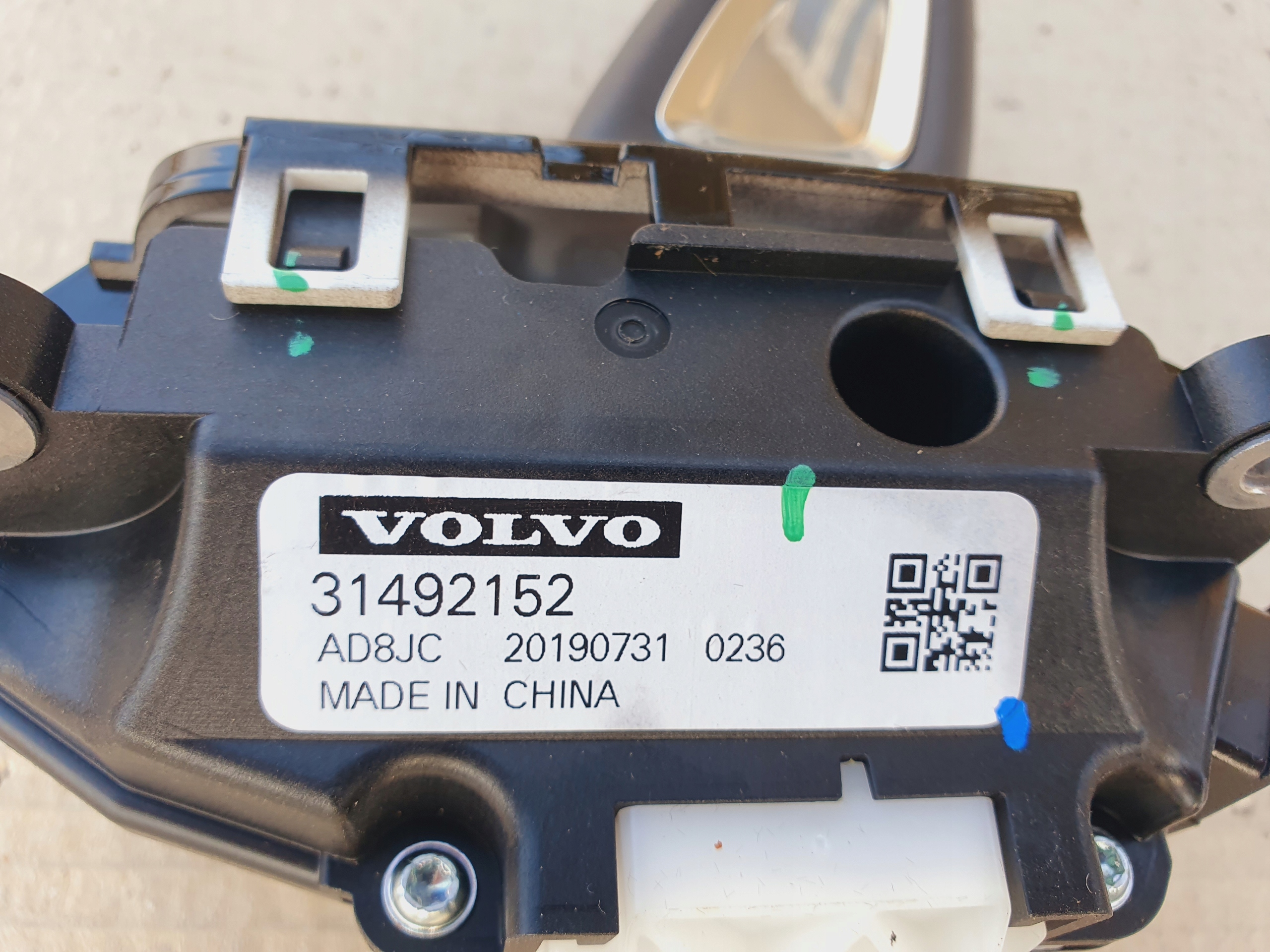 lewarek zmiany biegów Volvo xc60 II 17- 31492152 Rodzaj skrzyni Automatyczna