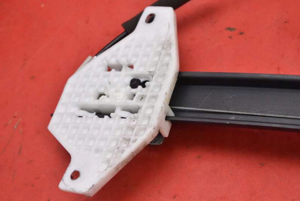 window regulator right rear part 402191A OPEL ANTARA 06-15