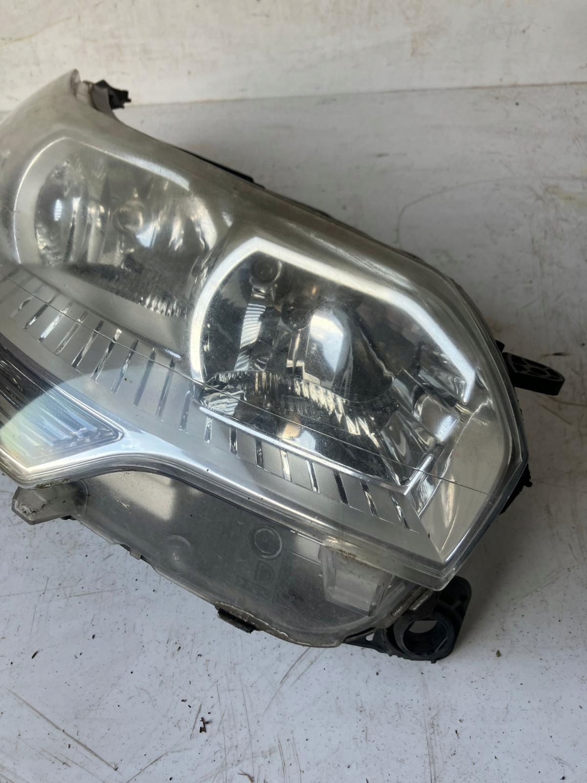 light right front CITROEN C5 III X7 EU 9684845280