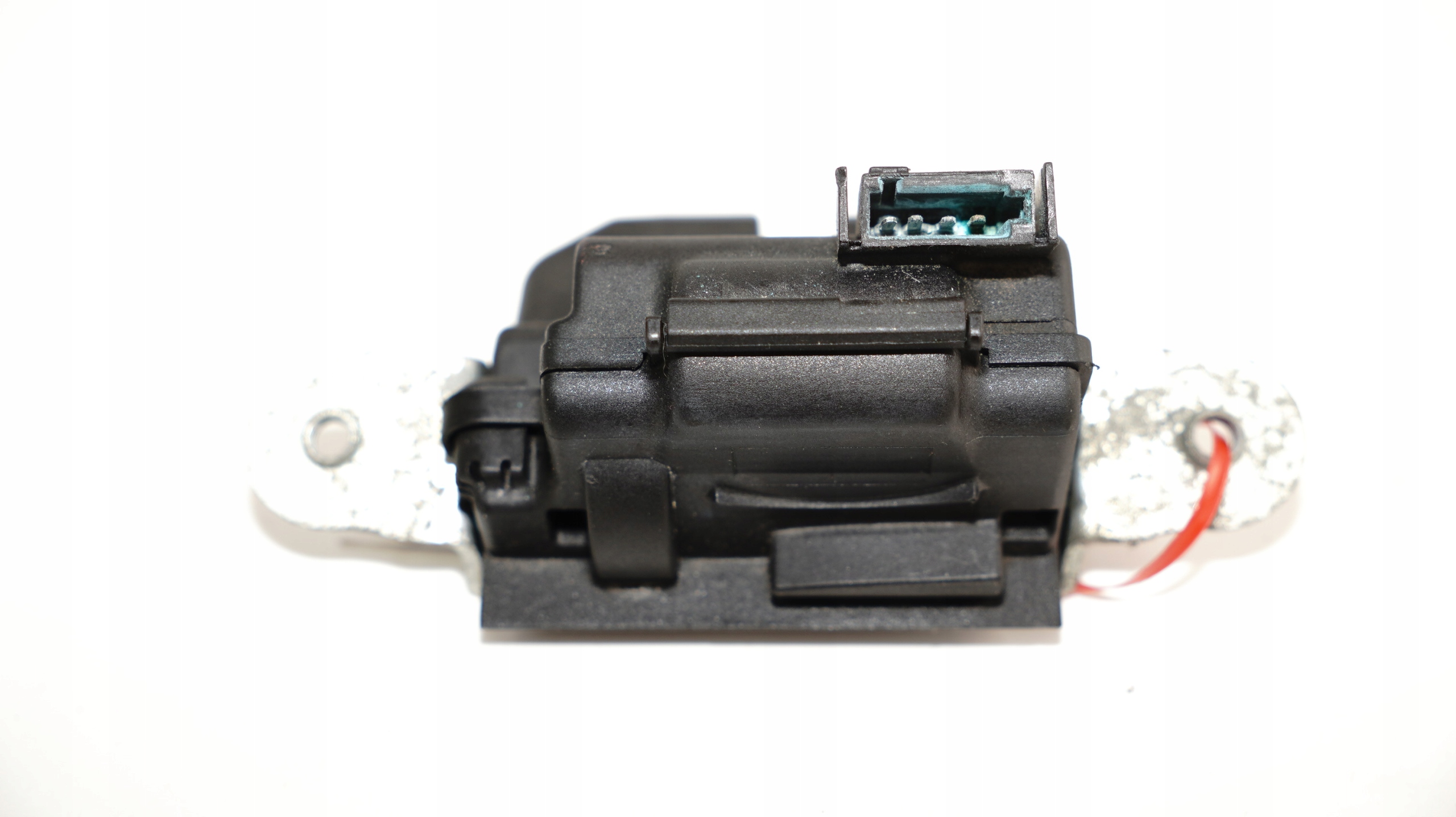 замок крышки багажника FIAT 500L 12-17R