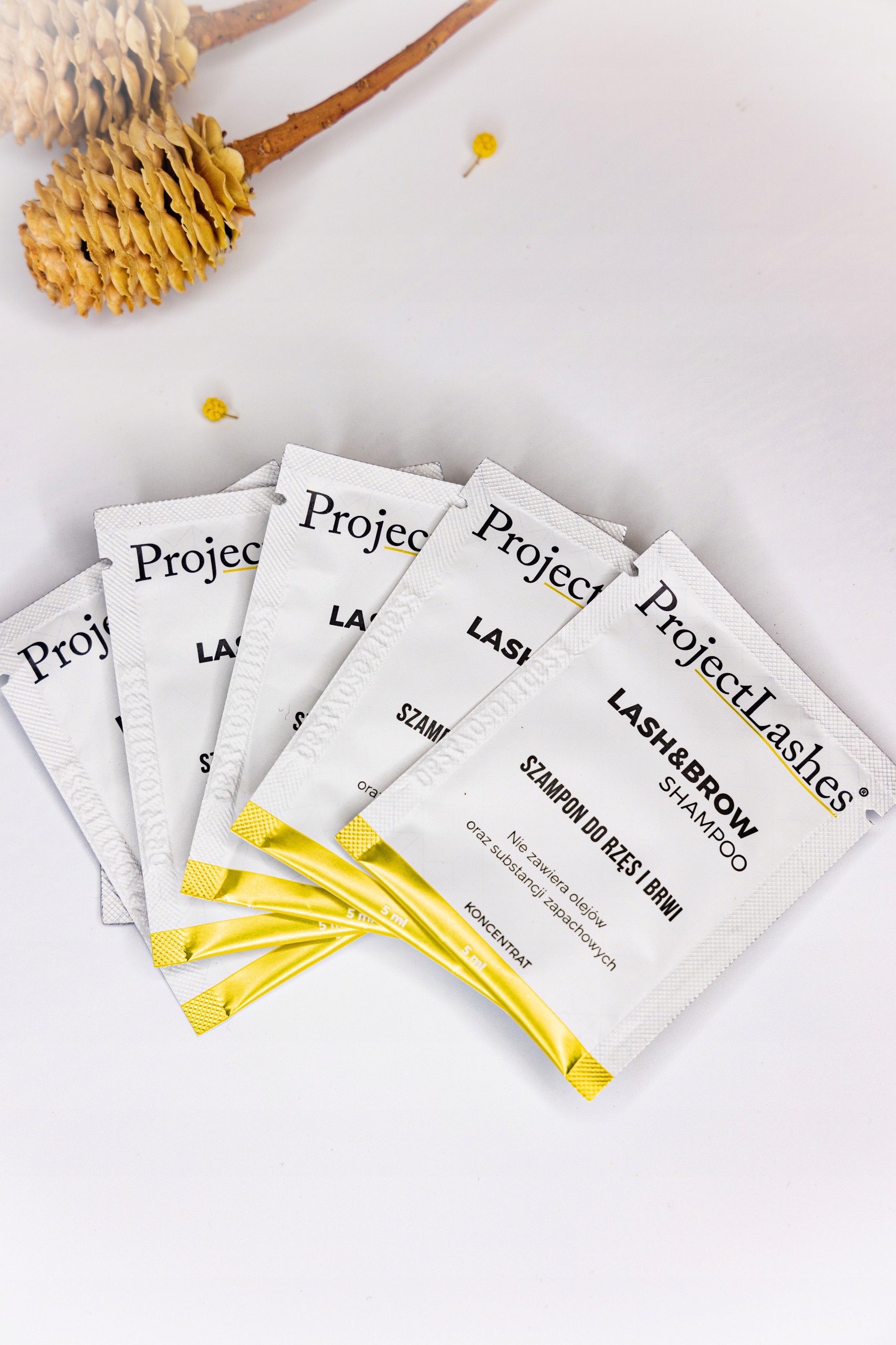 SZAMPON DO RZĘS I BRWI KONCENTRAT SASZETKA 5 ML ProjectLashes Rodzaj szampony do rzęs