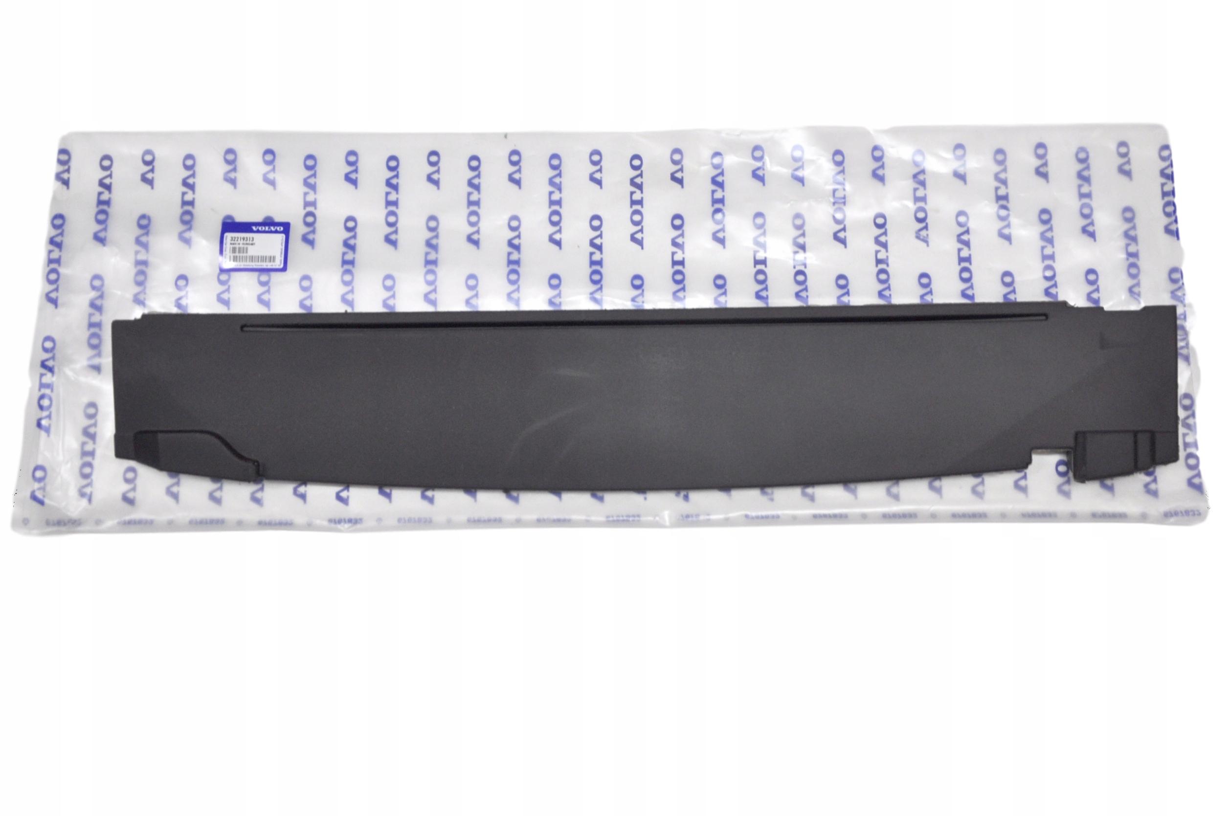 Volvo XC60 II krytka předního pásu s výztuhou Oe