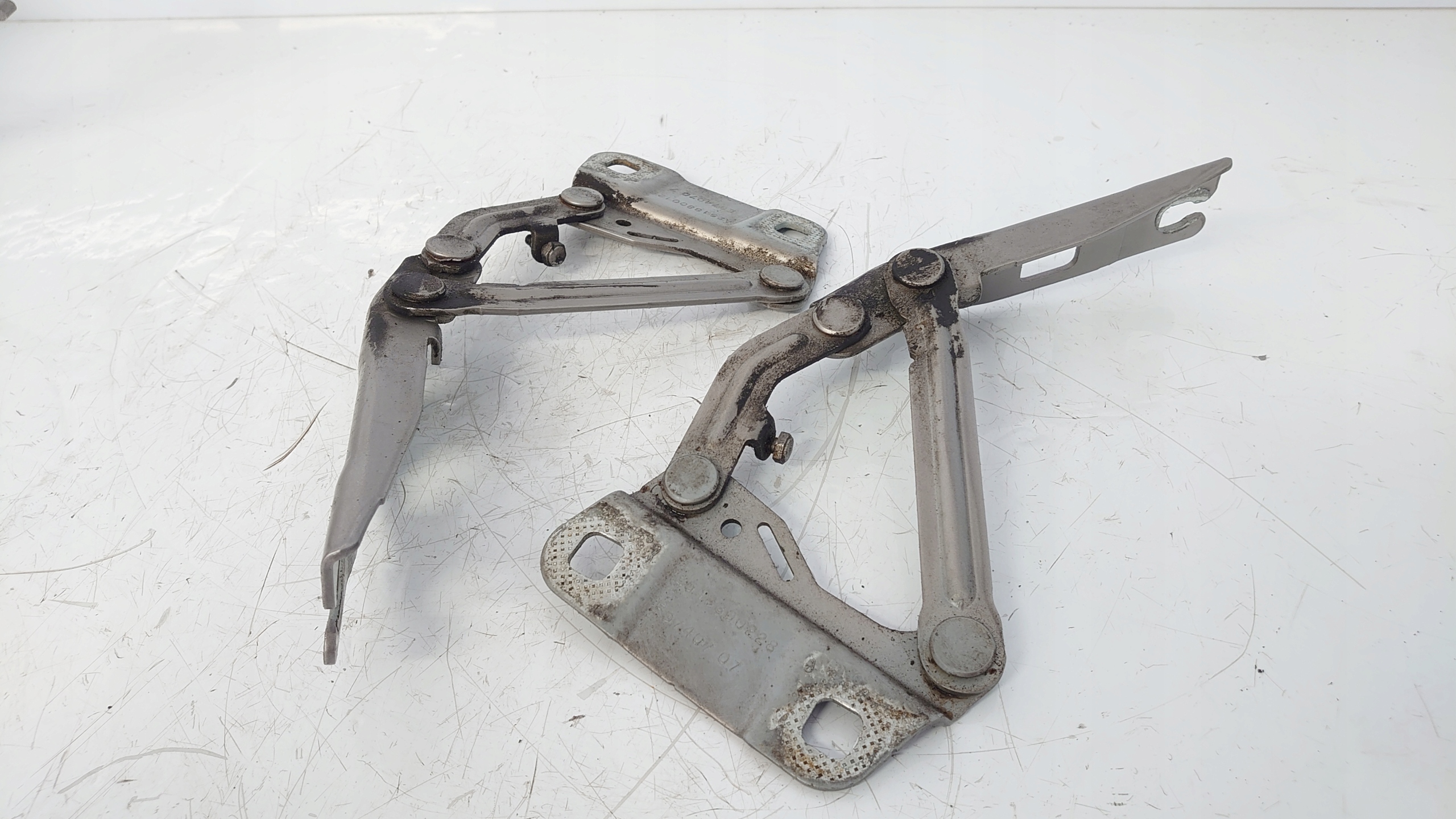 MERCEDES W164 ML hinges C723 bonnets A2518800128