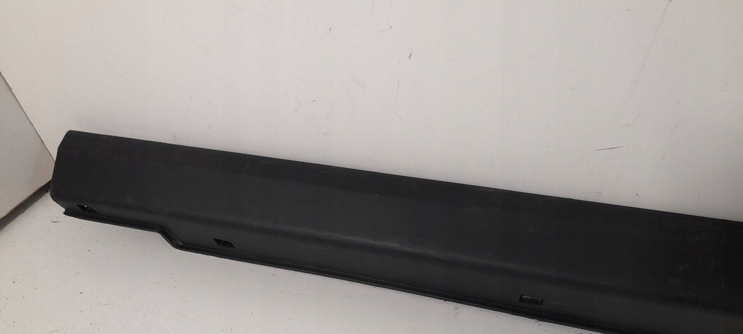 Kia Sorento III moulding threshold left 87751C5000 (LS74)